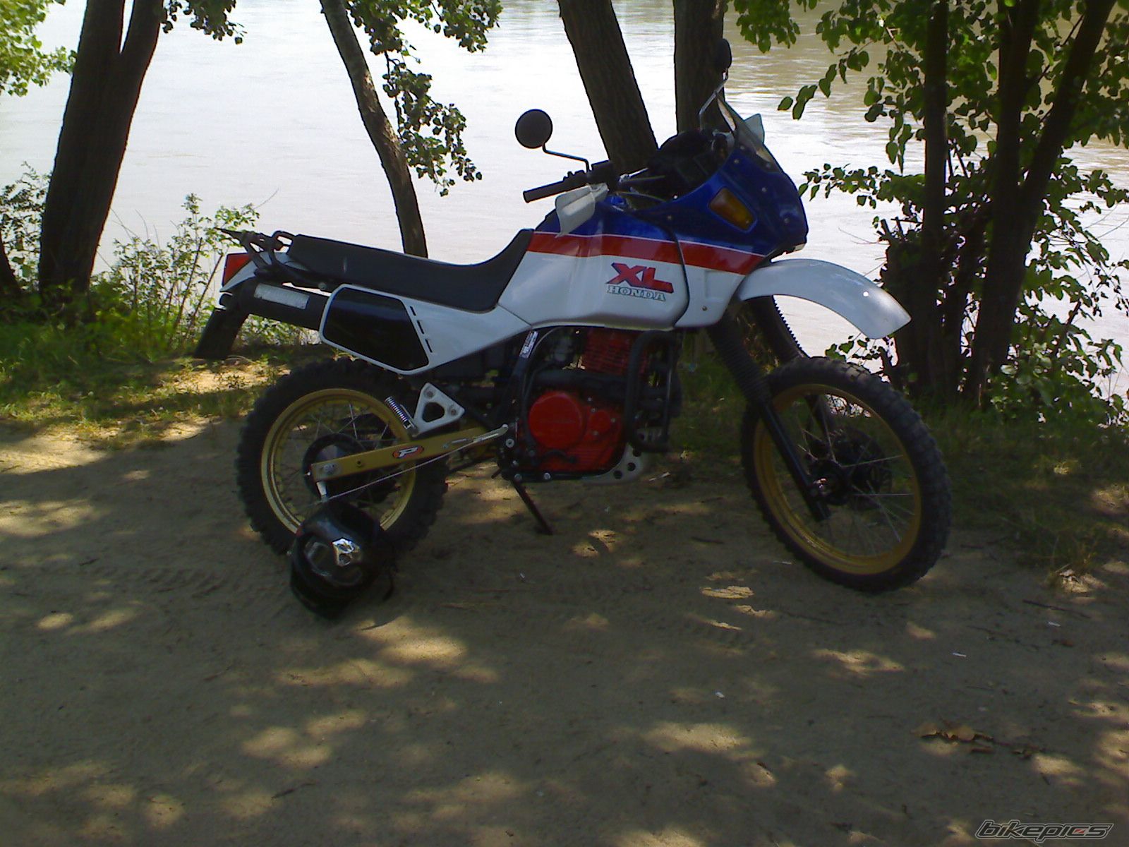 Photo 1396878