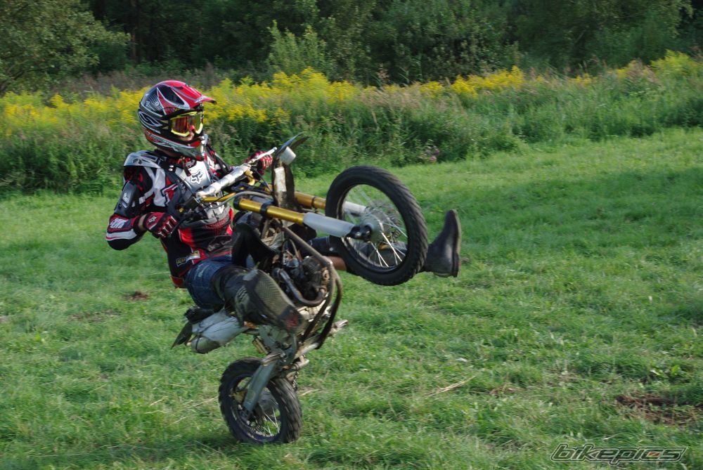 Photo 1396889