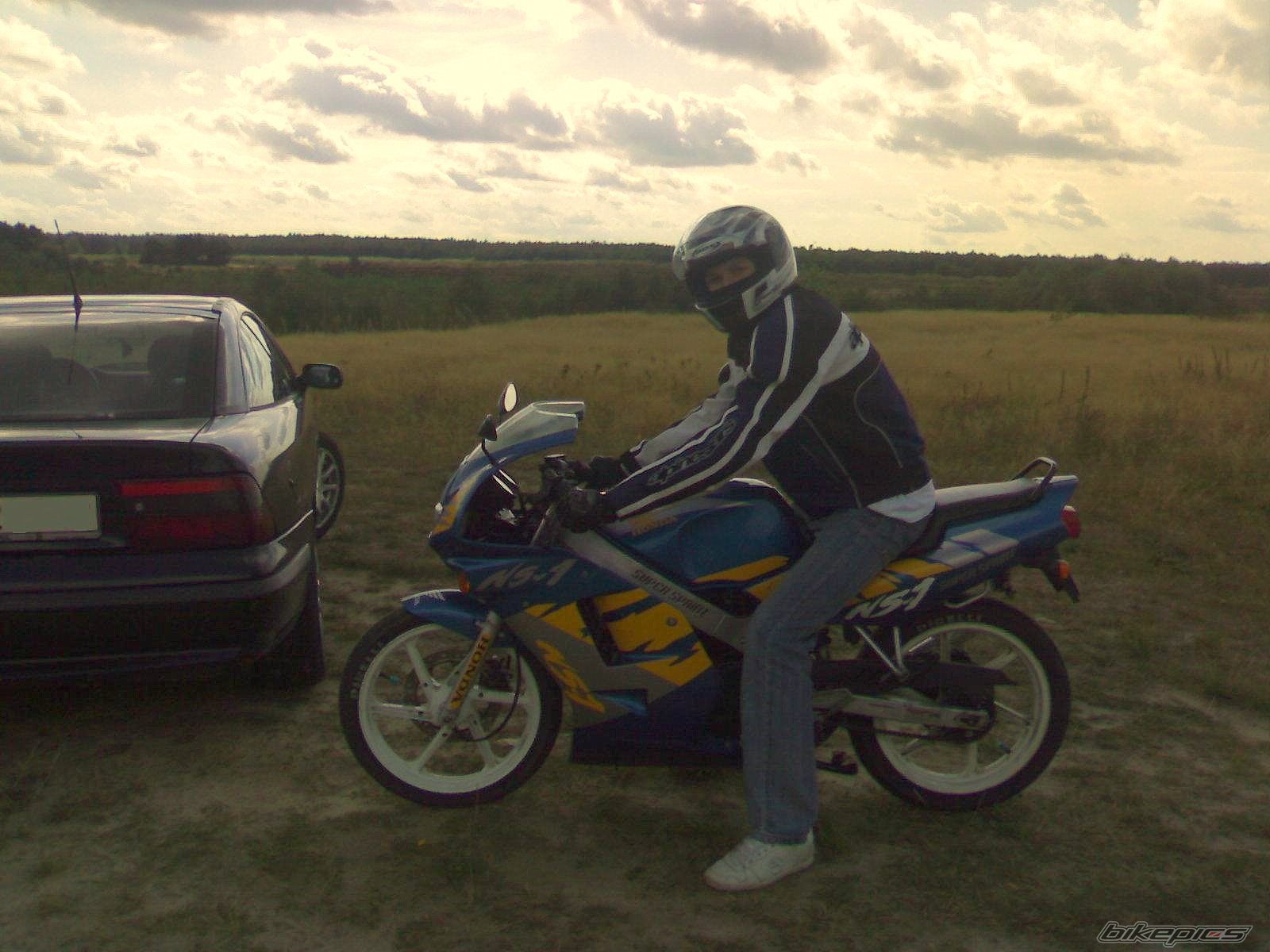 Photo 1397845