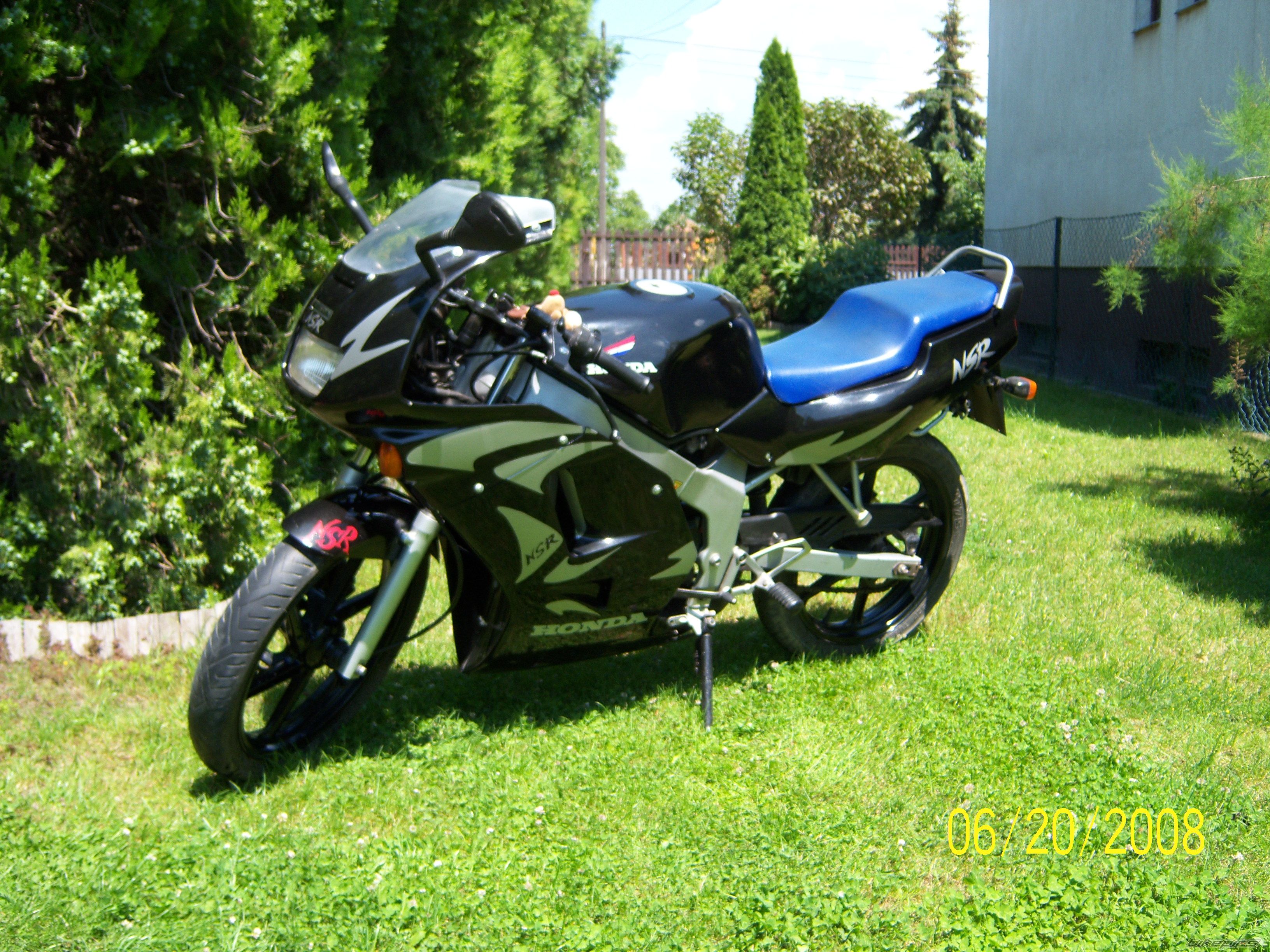 Photo 1397947