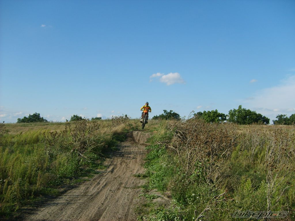 Photo 1398241