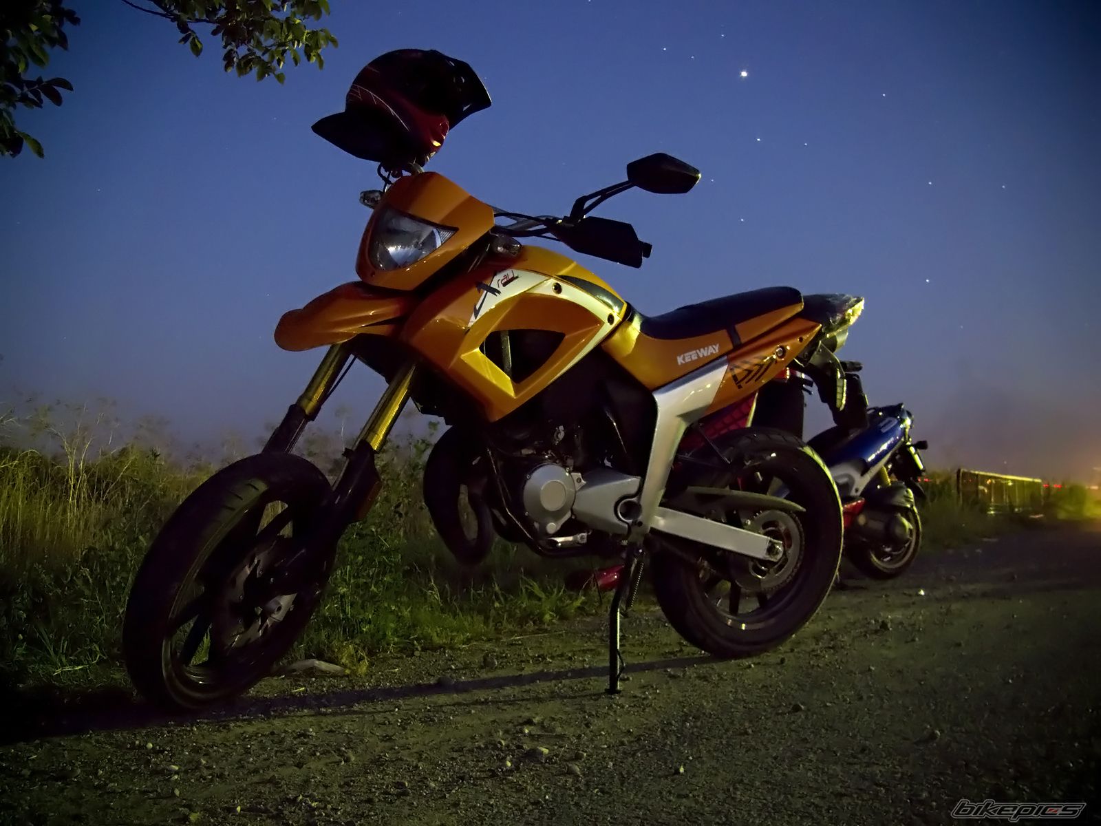 Bike Photo 1398291