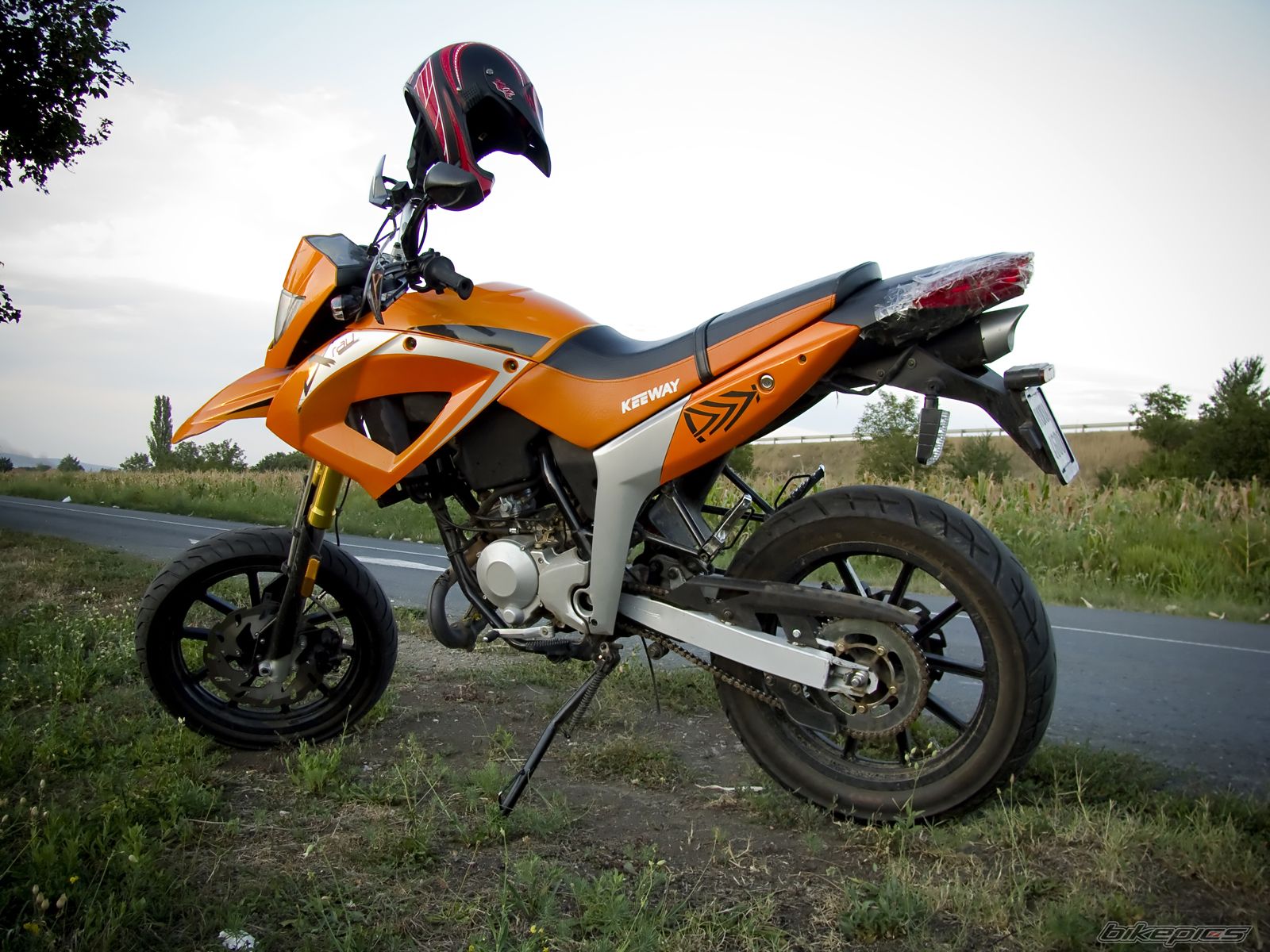 Bike Photo 1398326