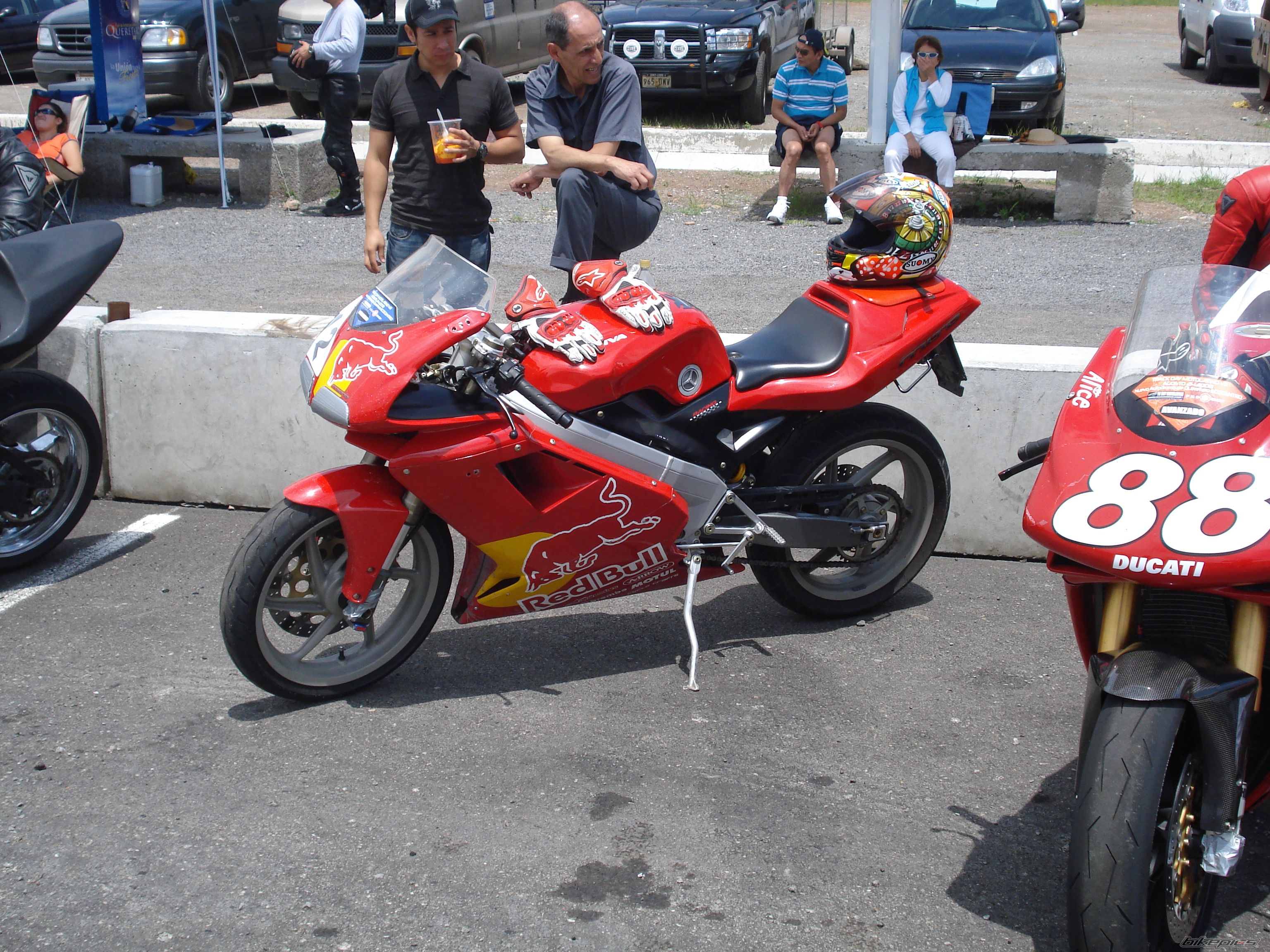 Bike Photo 1398364