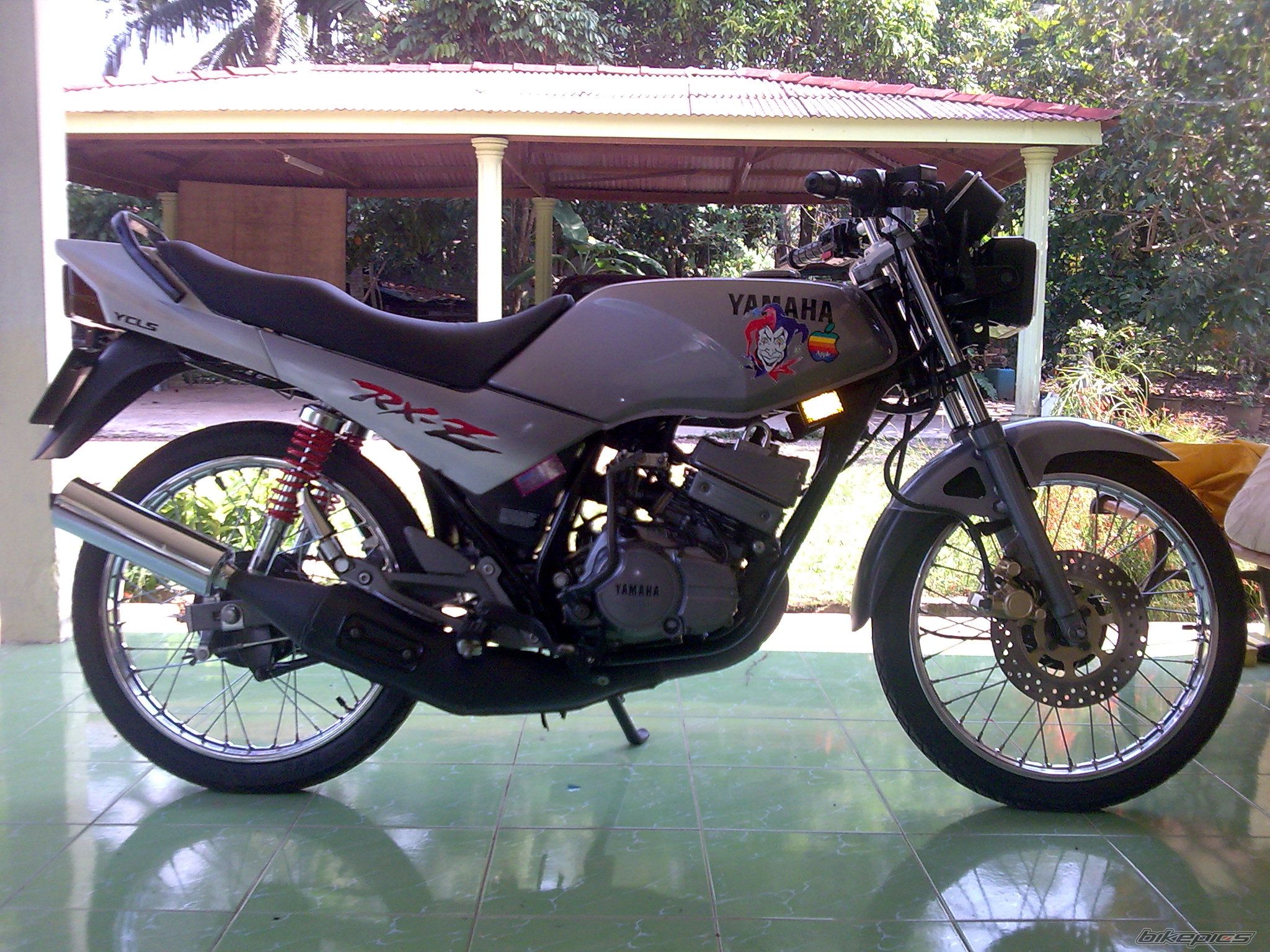 Photo 1398442