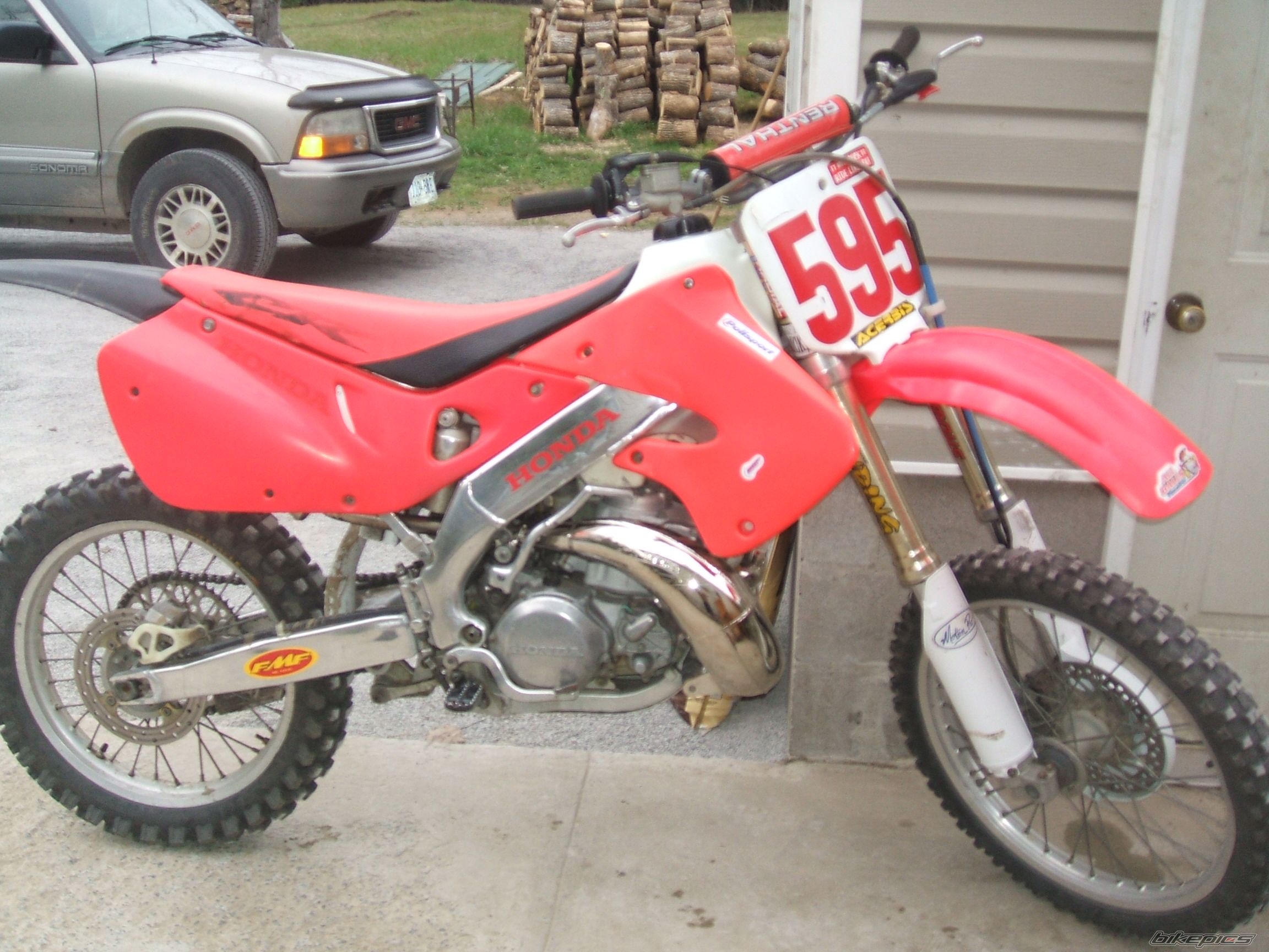 Photo 1398468