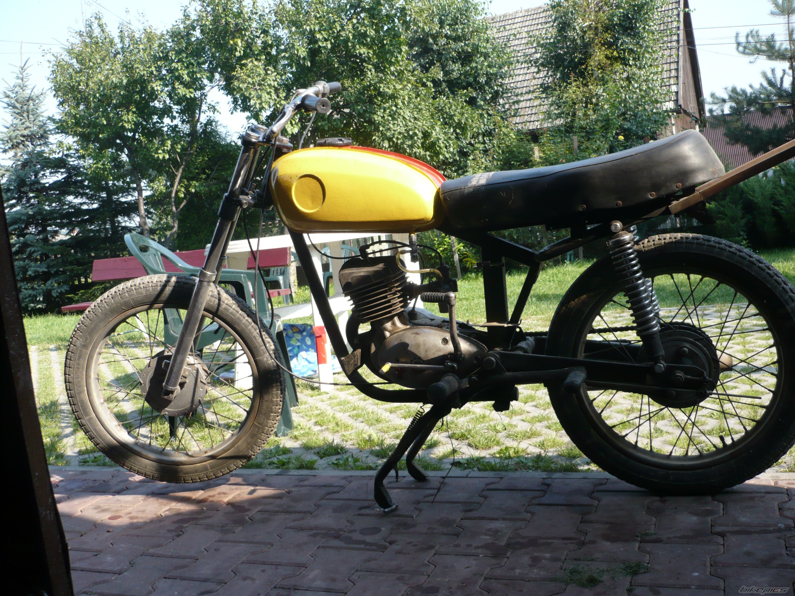 Photo 1398590