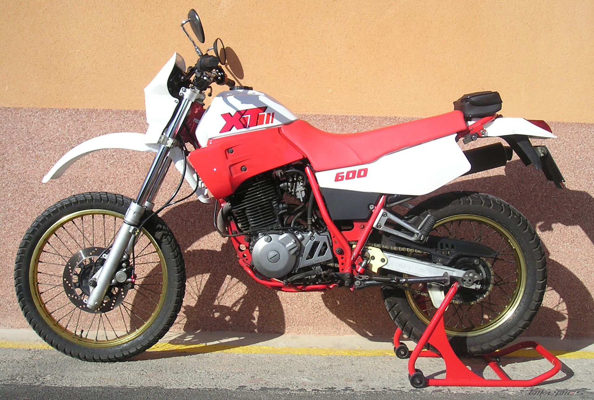 Photo 1398623
