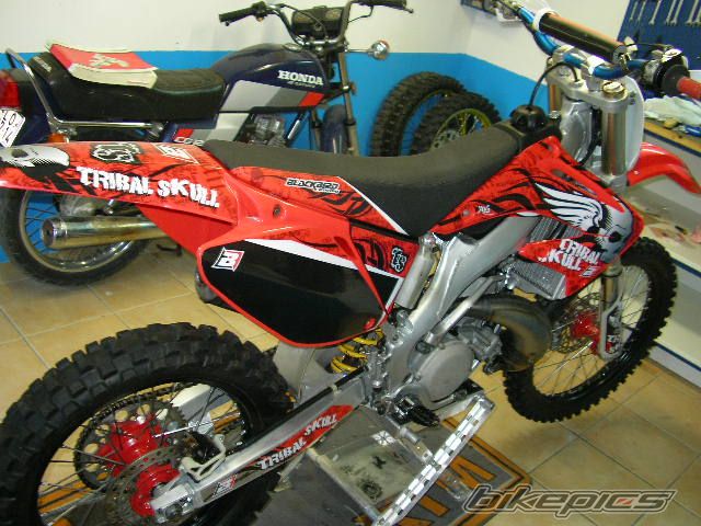 Photo 1398632