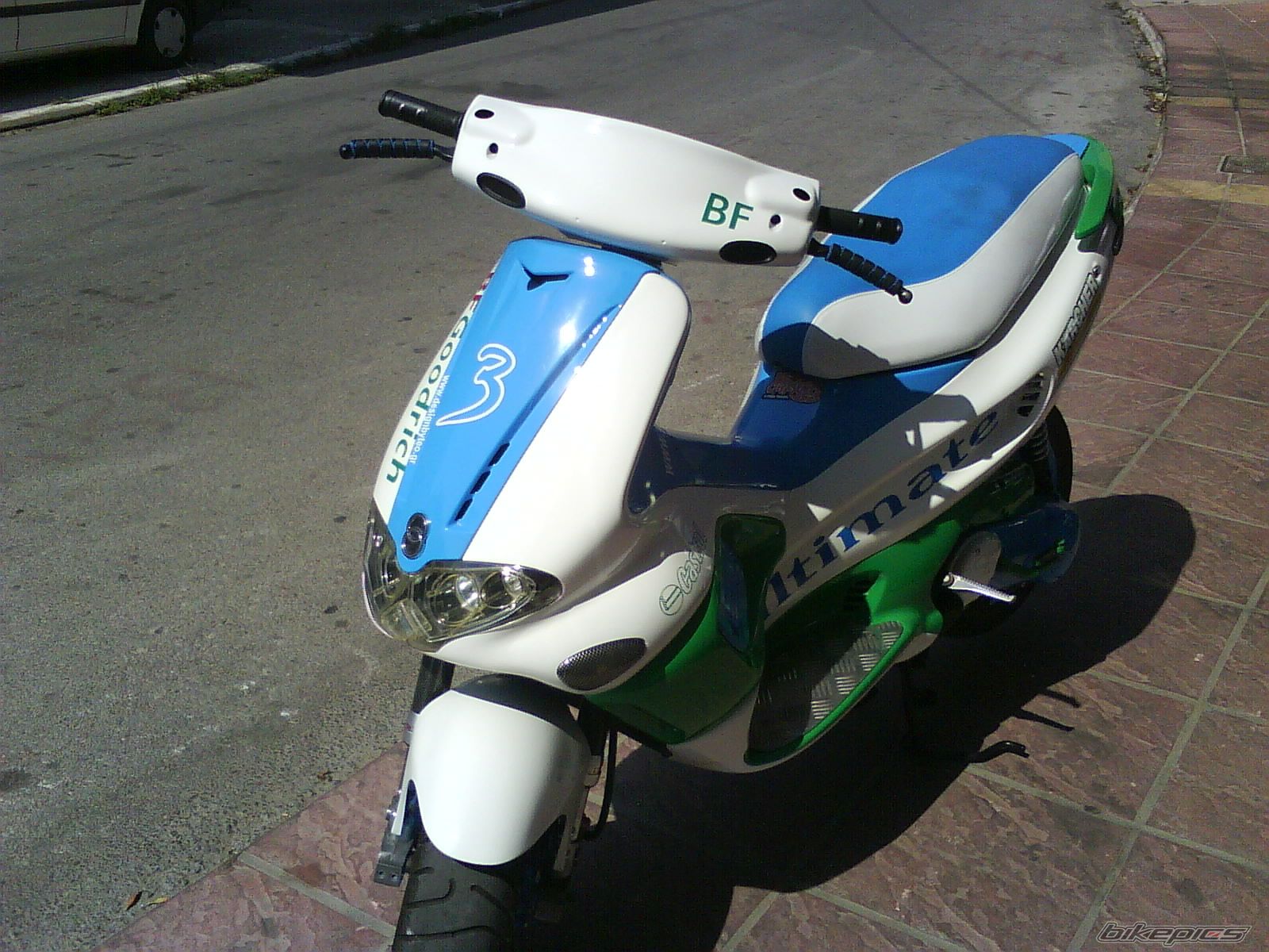 Photo 1398825