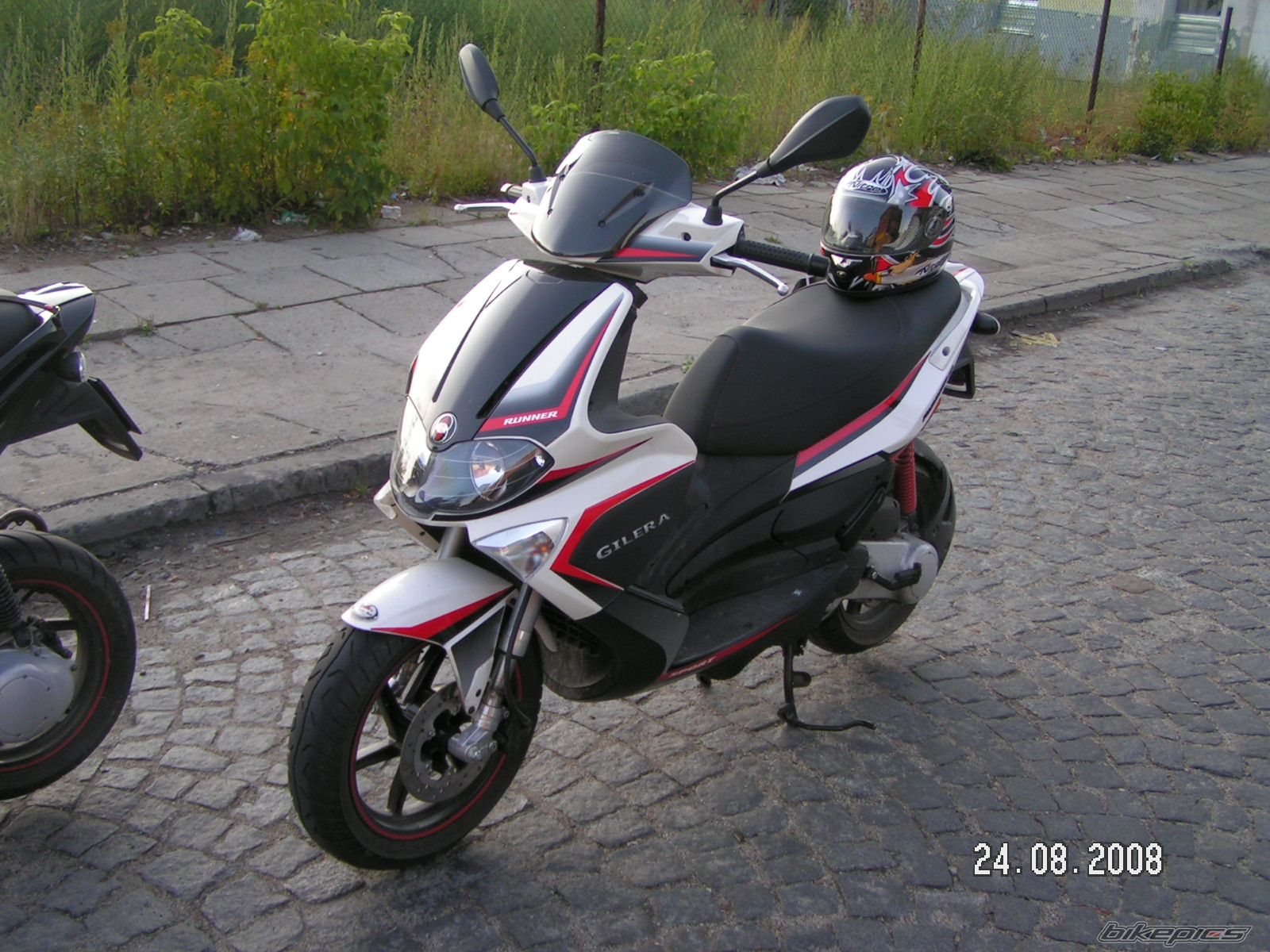 Photo 1398869