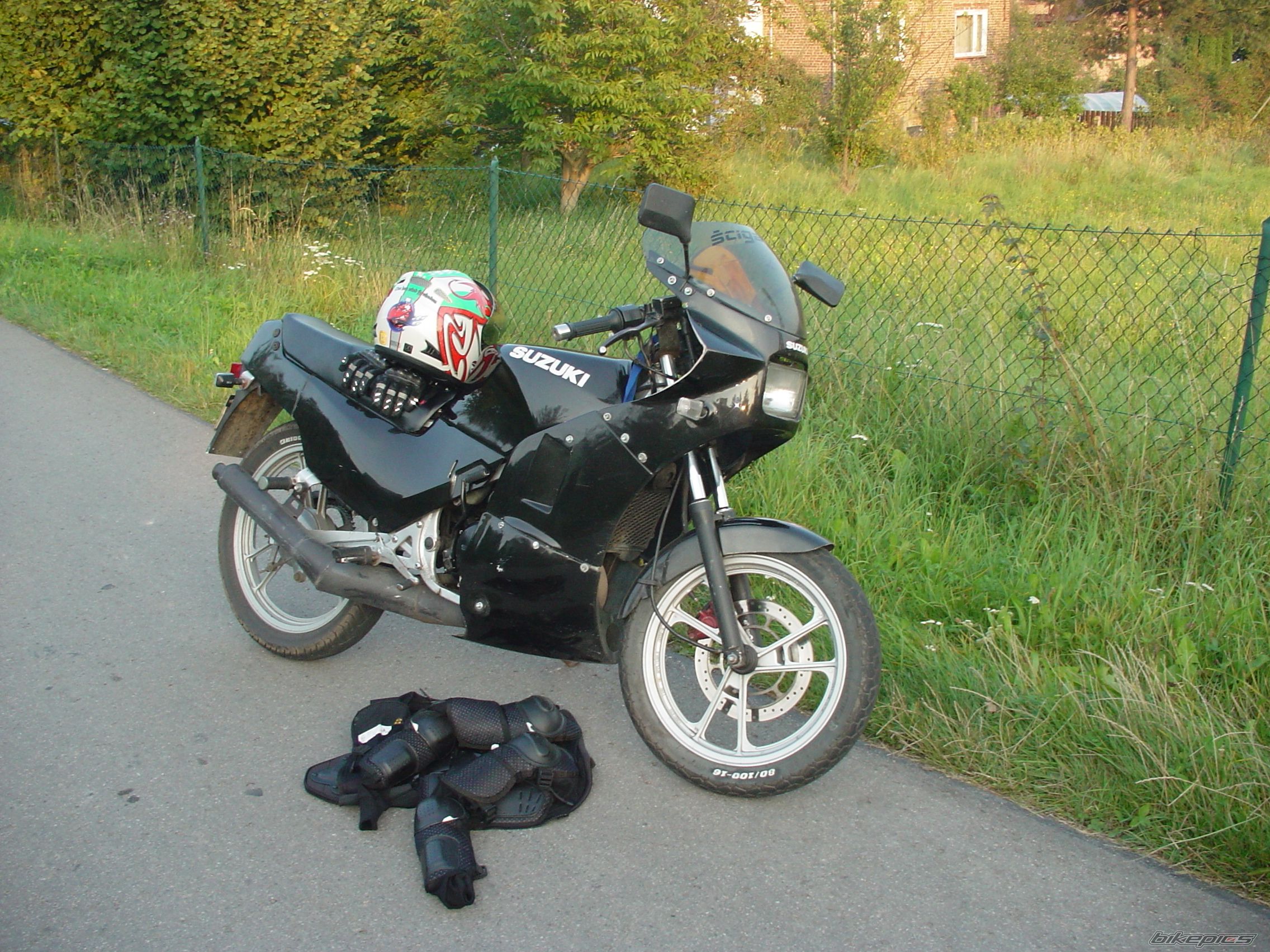 Photo 1399198