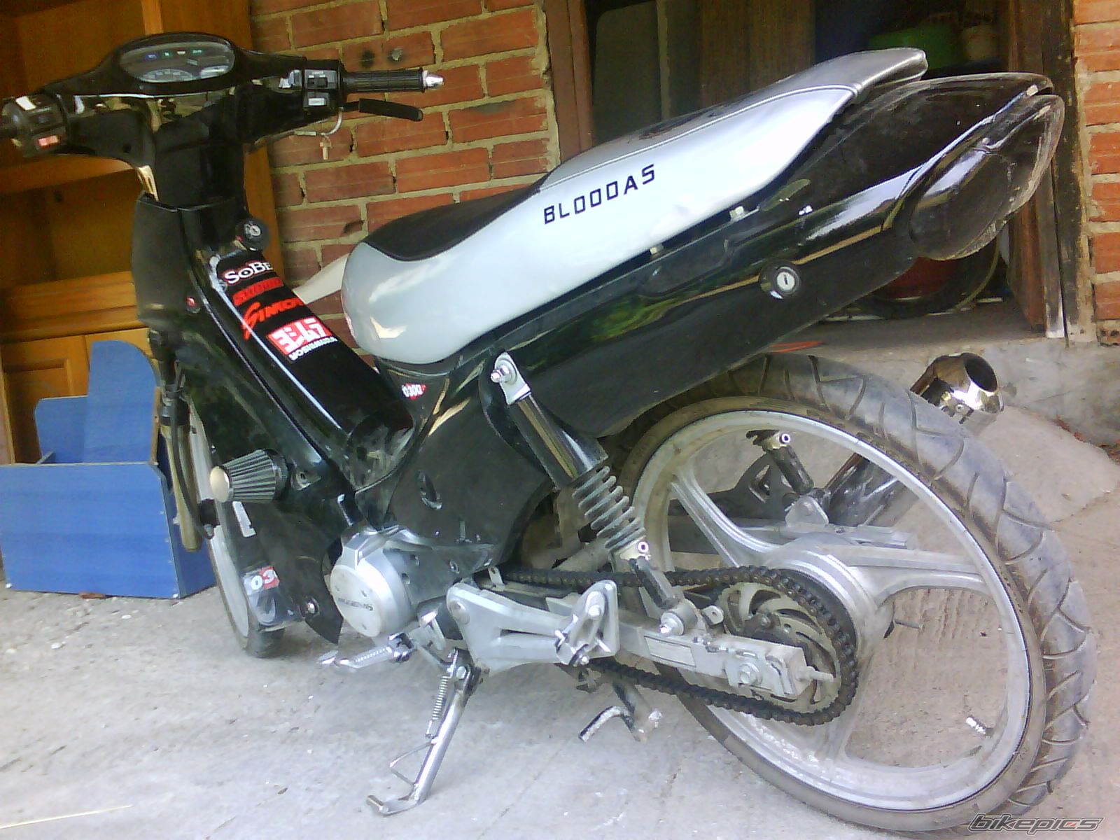Photo 1399709