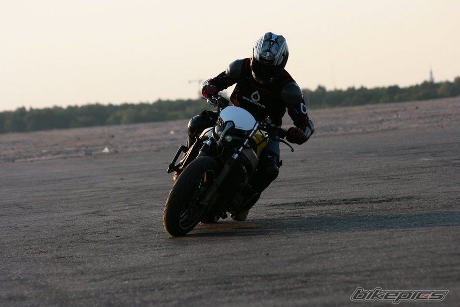 Photo 1401385