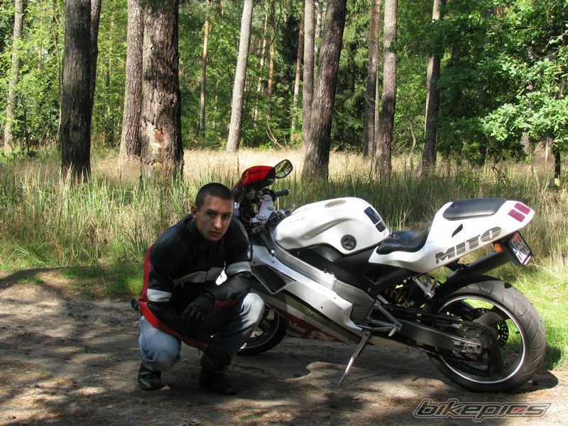 Photo 1402078