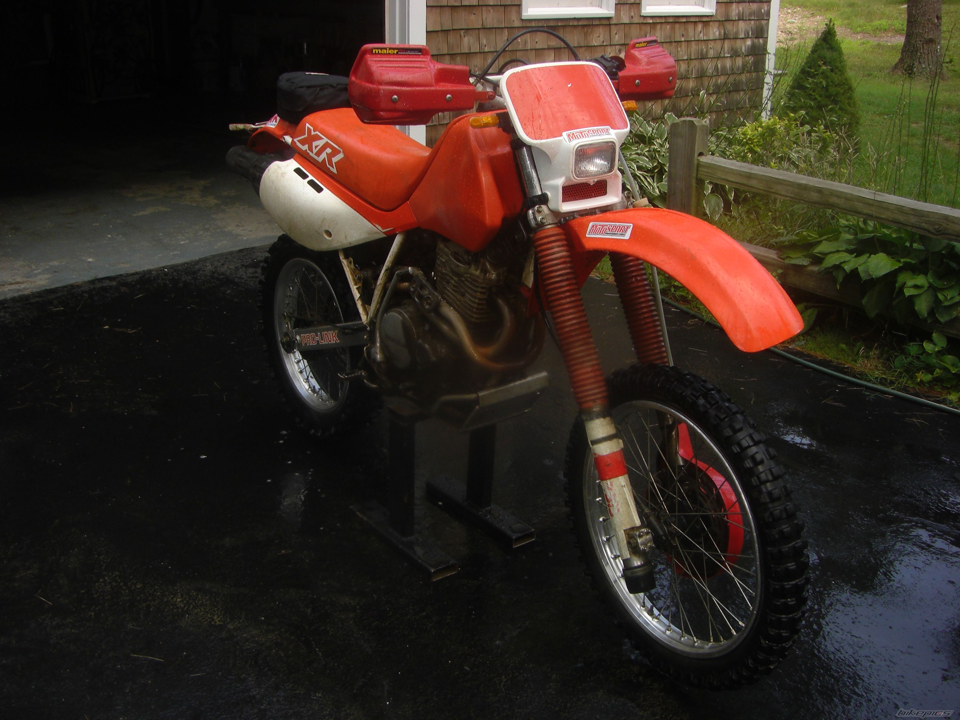 Photo 1402364