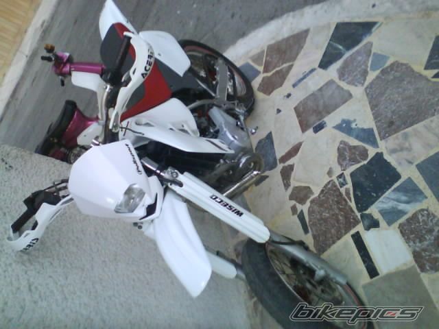 Photo 1402577