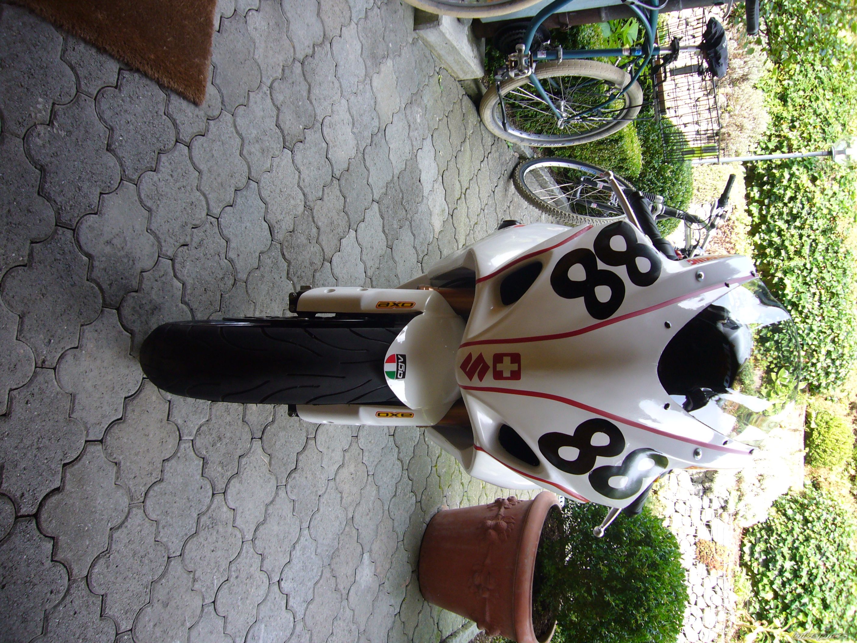 Bike Photo 1402742