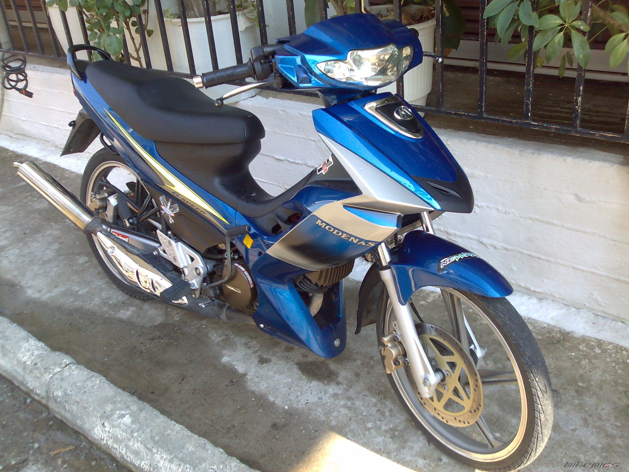 Photo 1402820