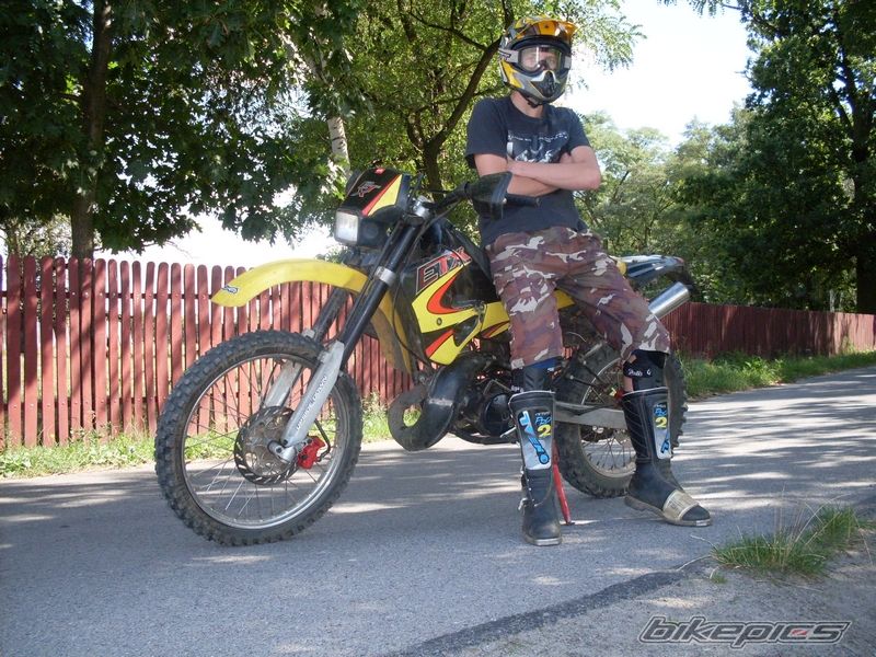 Photo 1402847