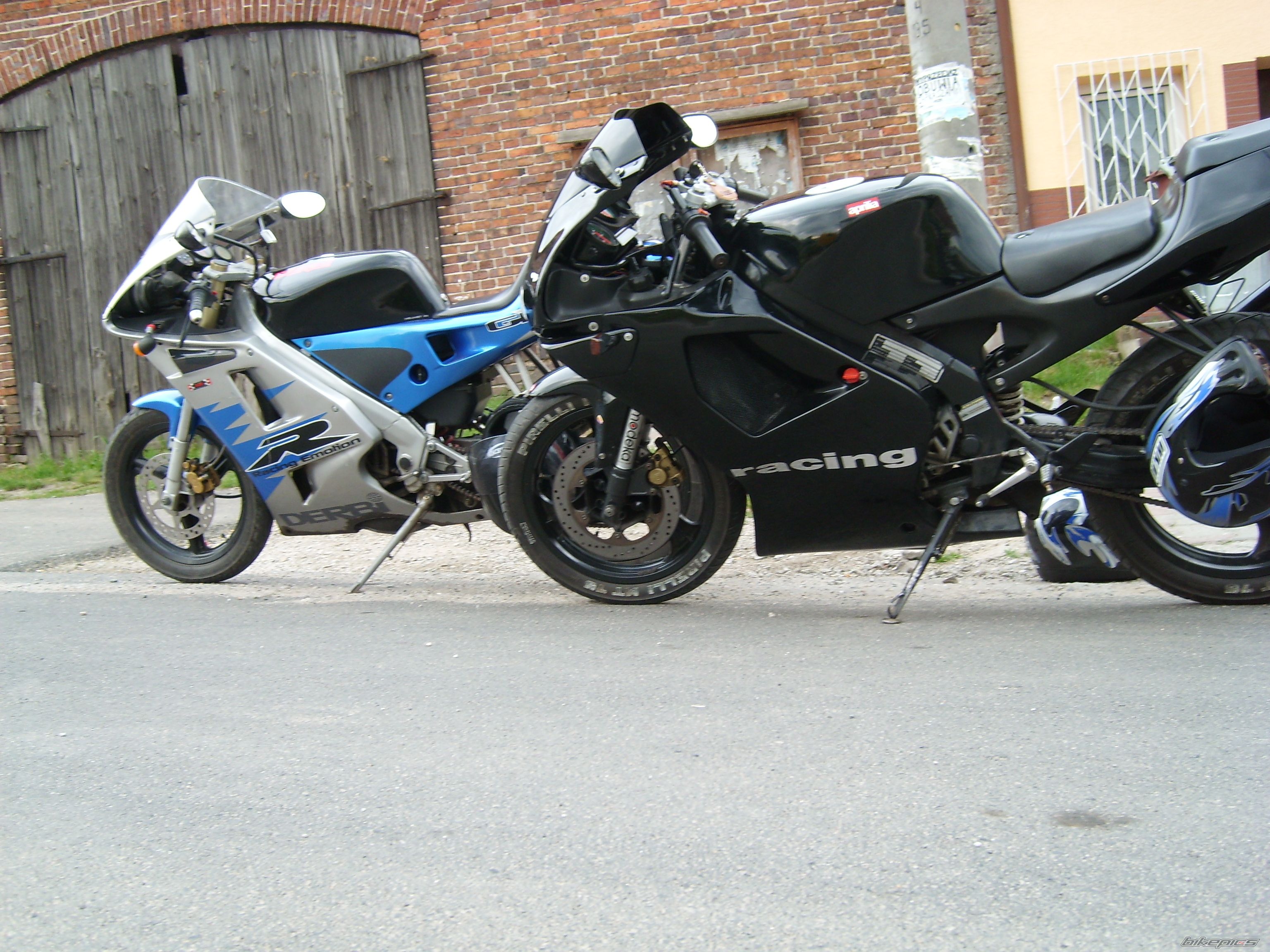 Photo 1402865