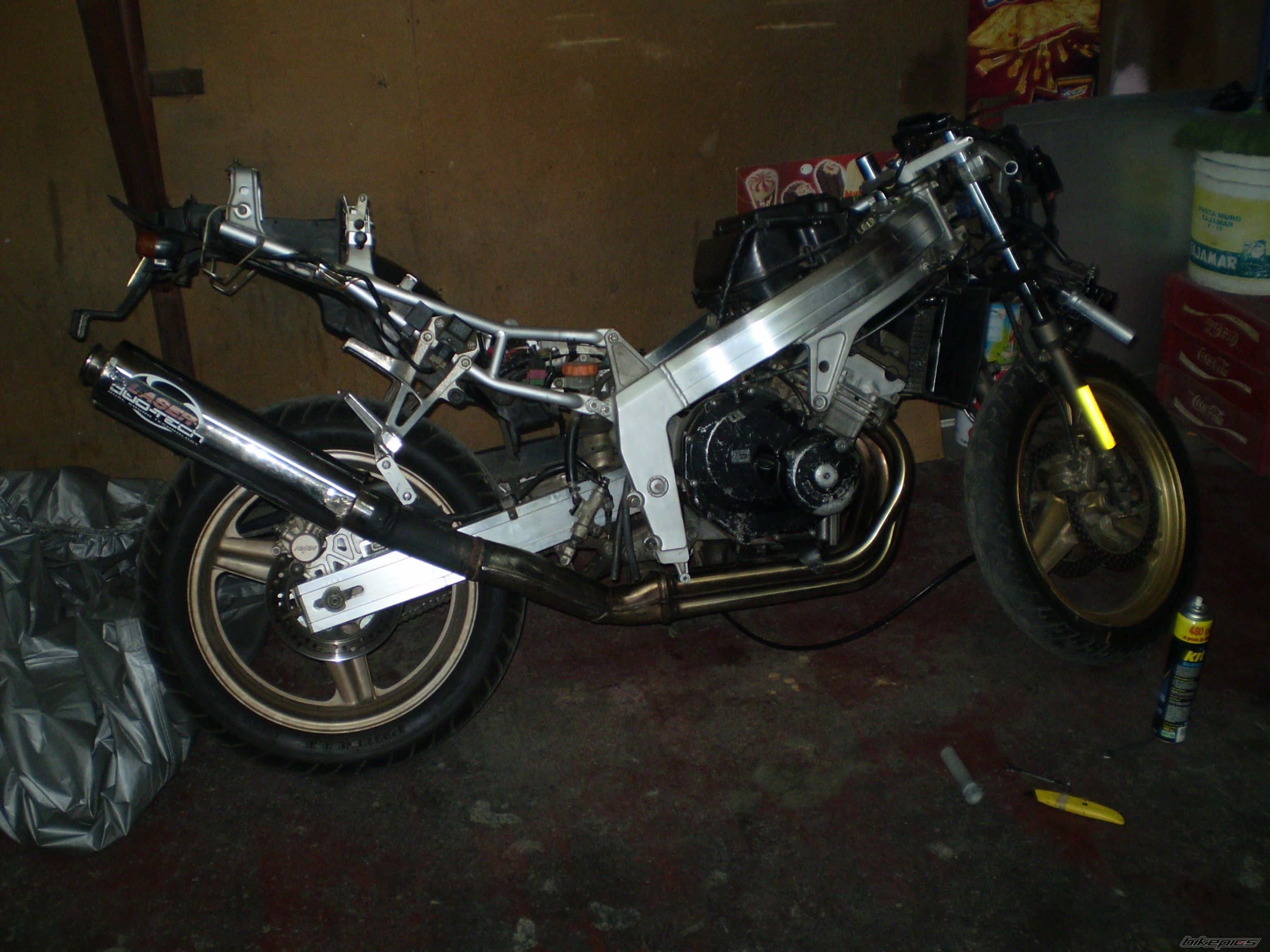 Photo 1402998