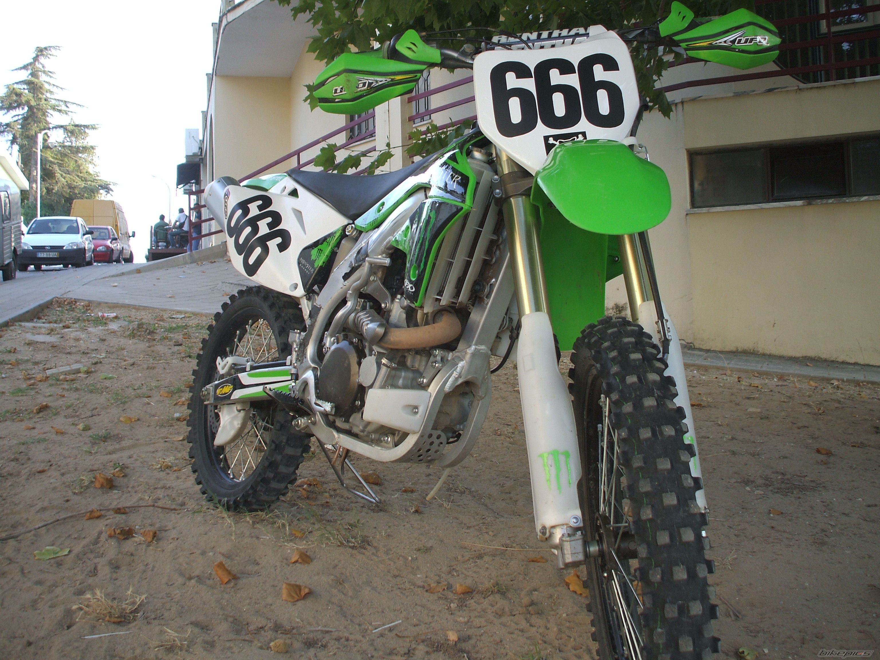 Photo 1403378