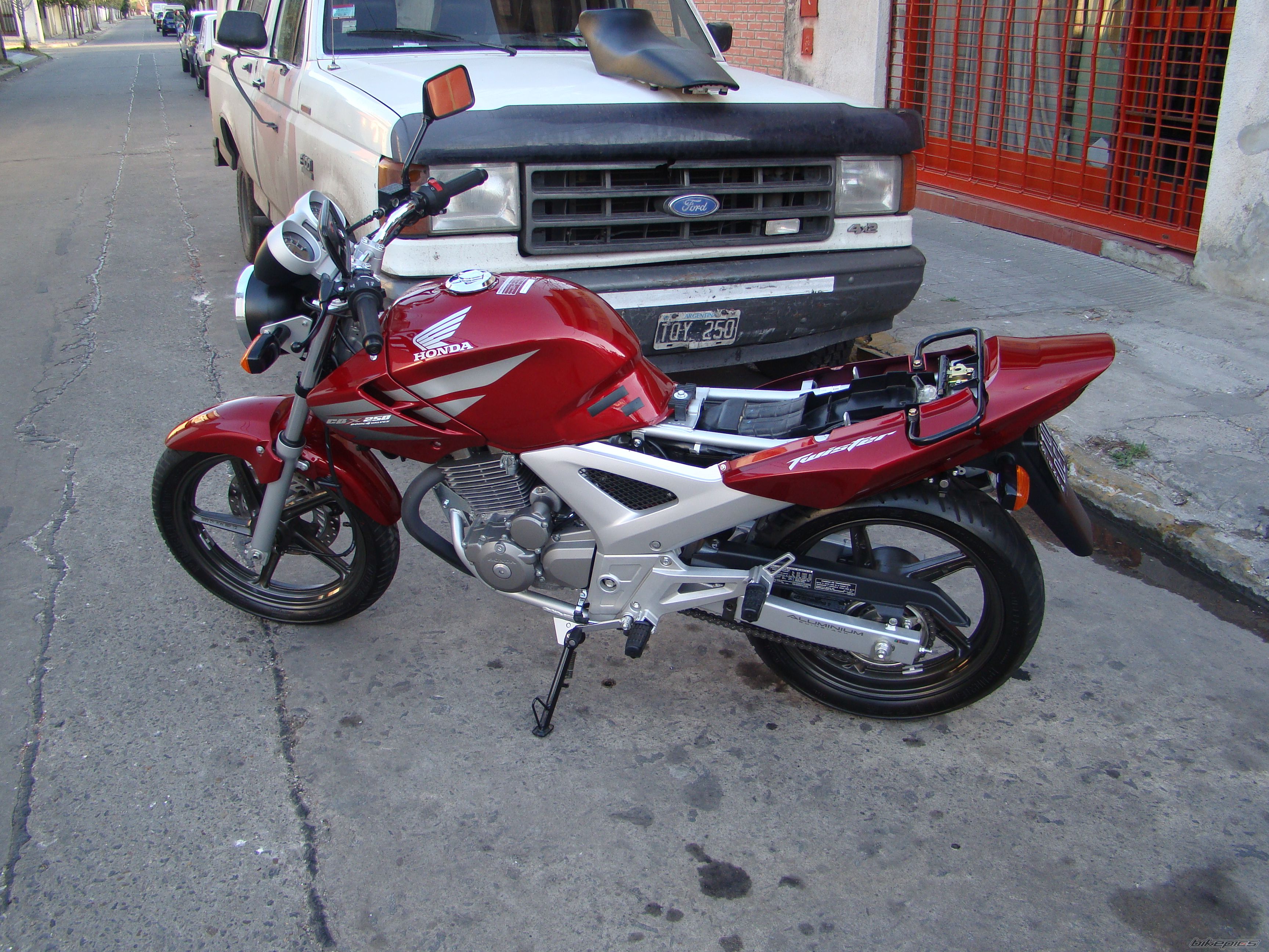 Photo 1403432