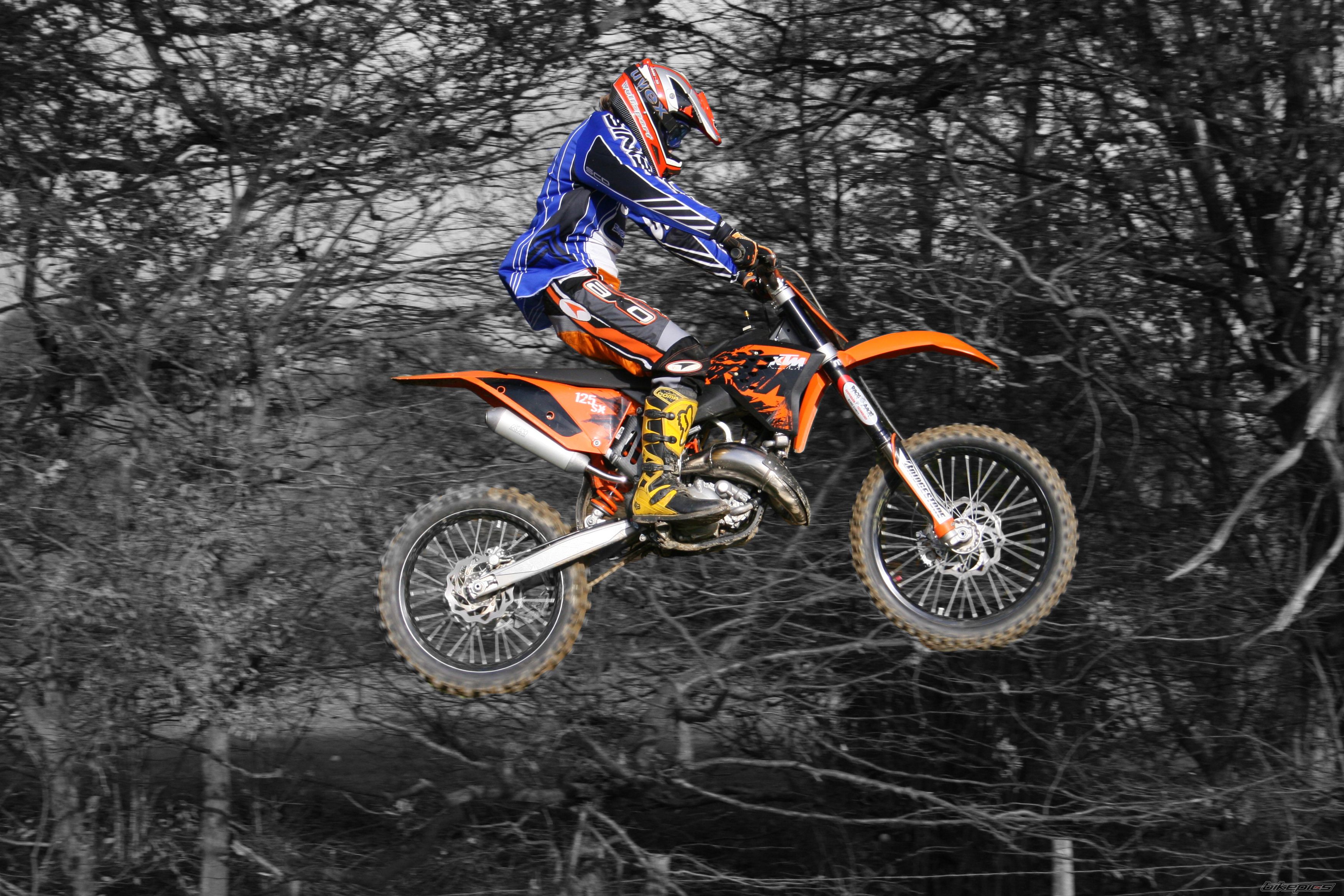 Bike Photo 1403836