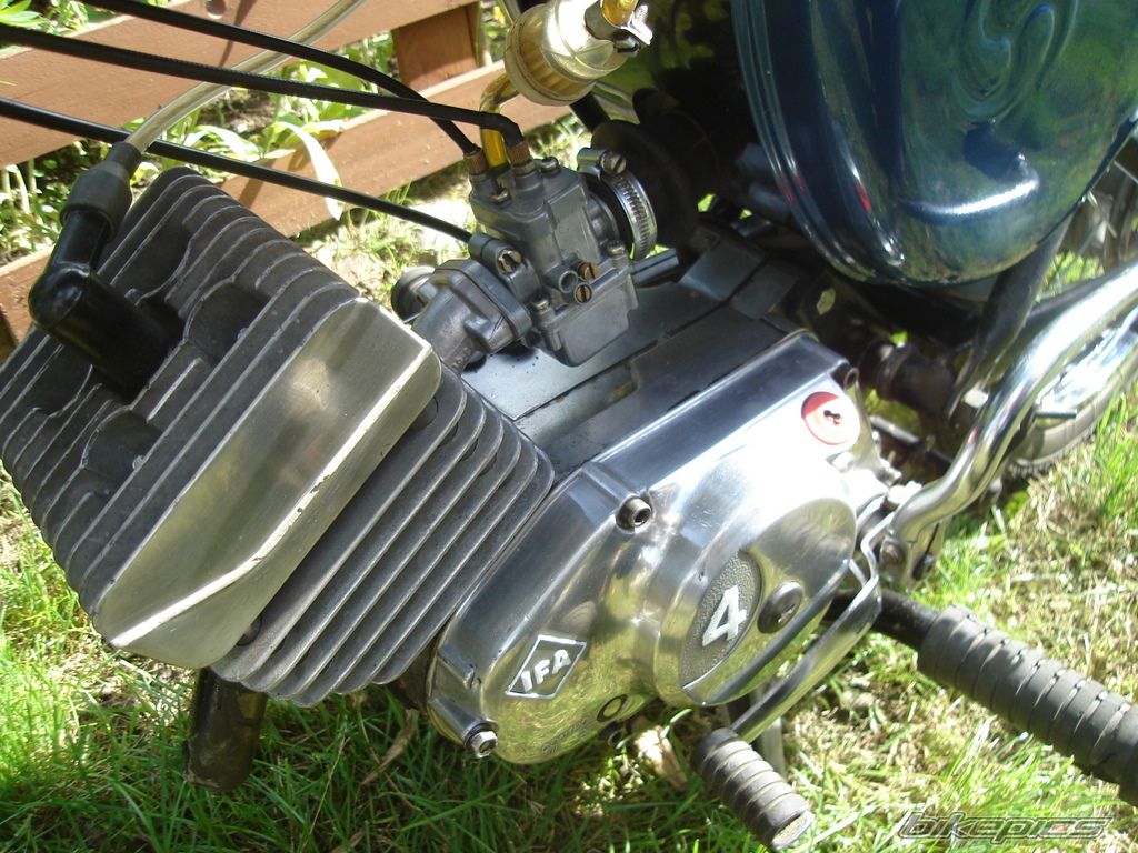 Photo 1403864