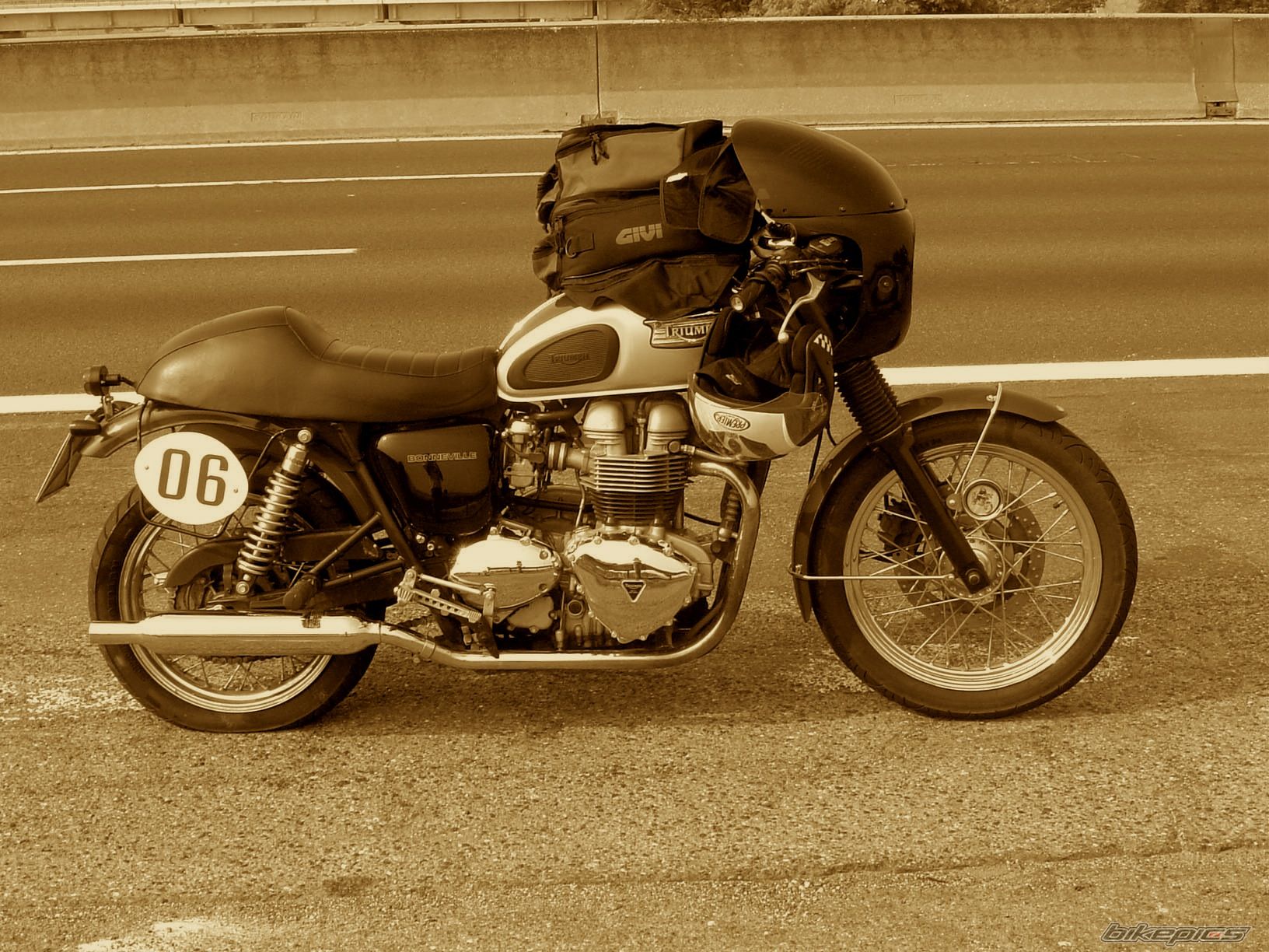 Bike Photo 1408376