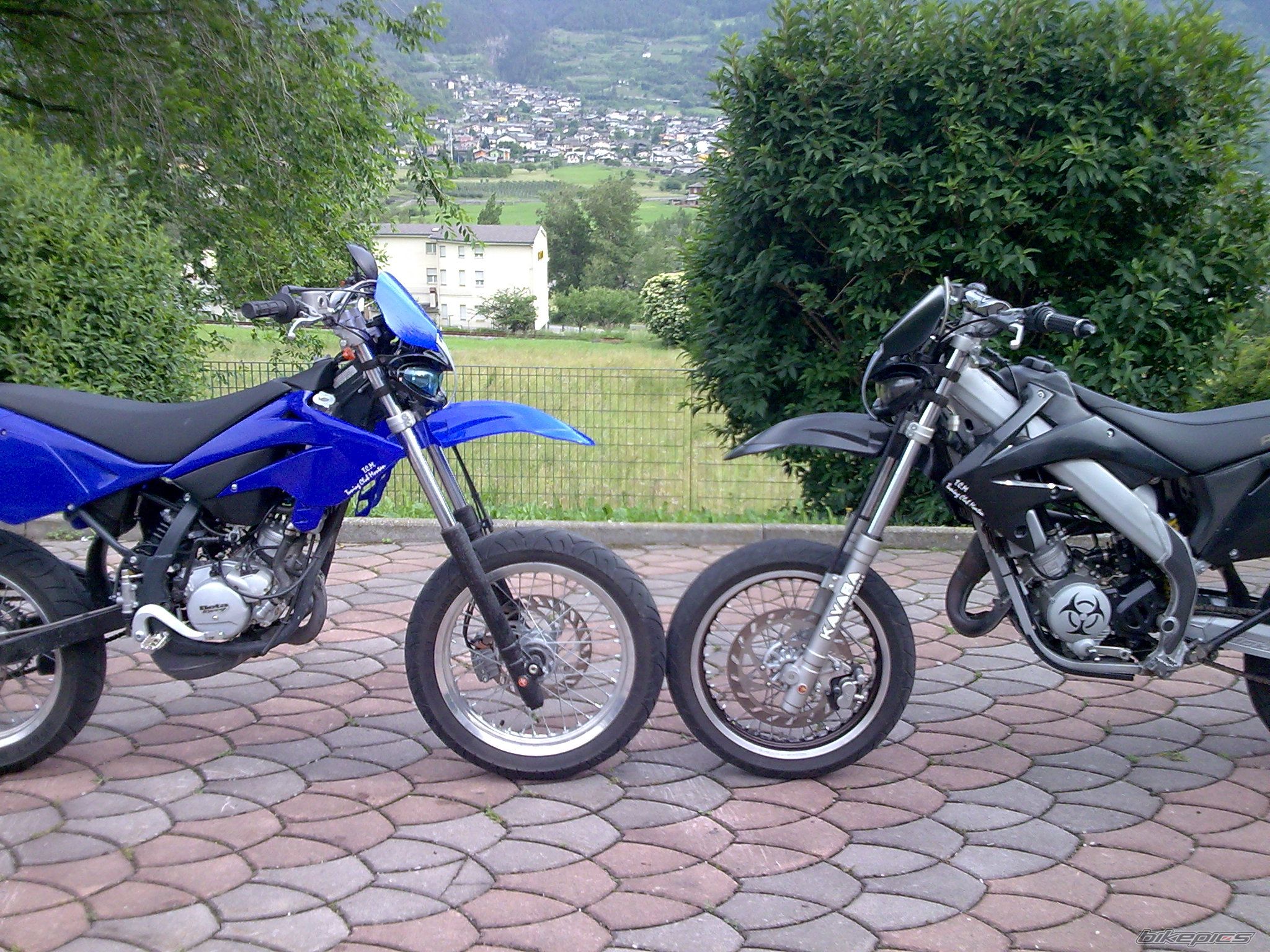 Bike Photo 1409379