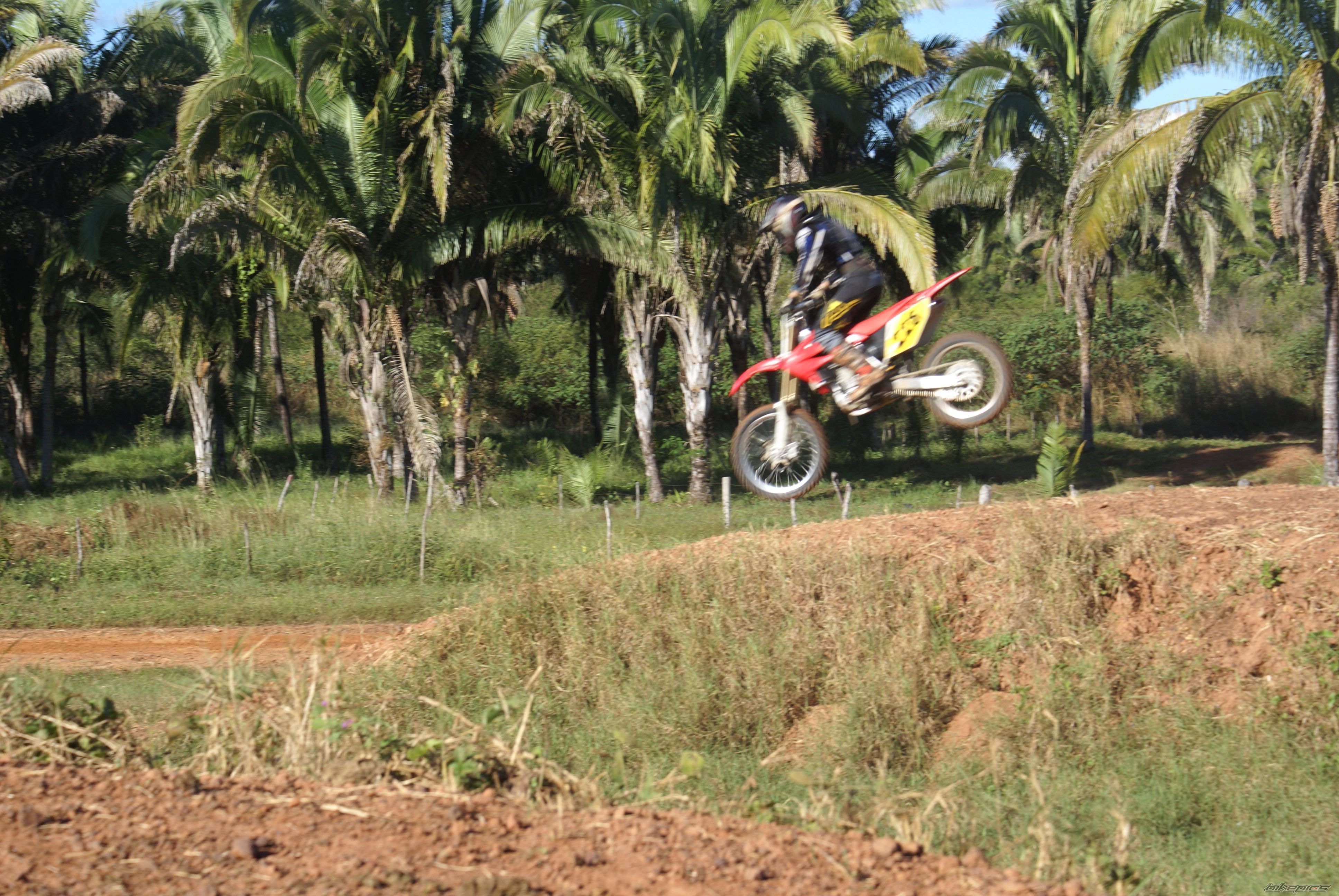 Bike Photo 1409910