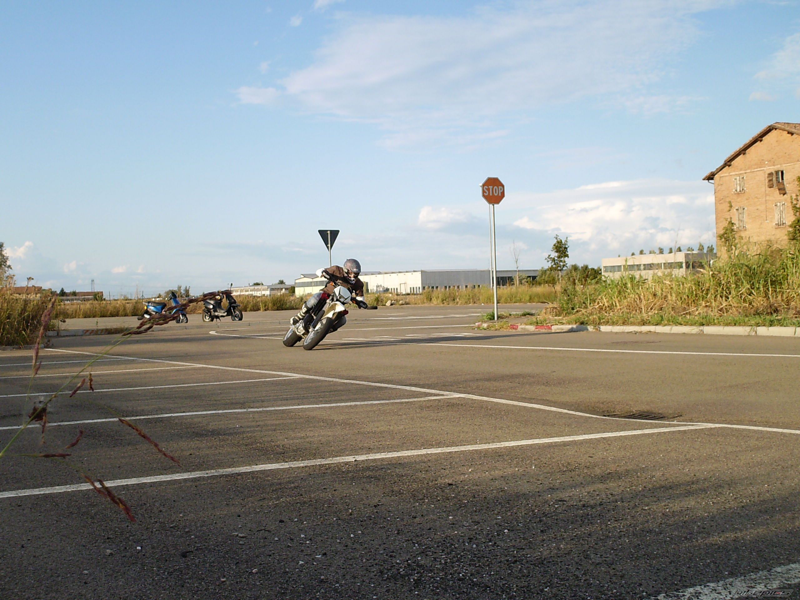 Bike Photo 1410002
