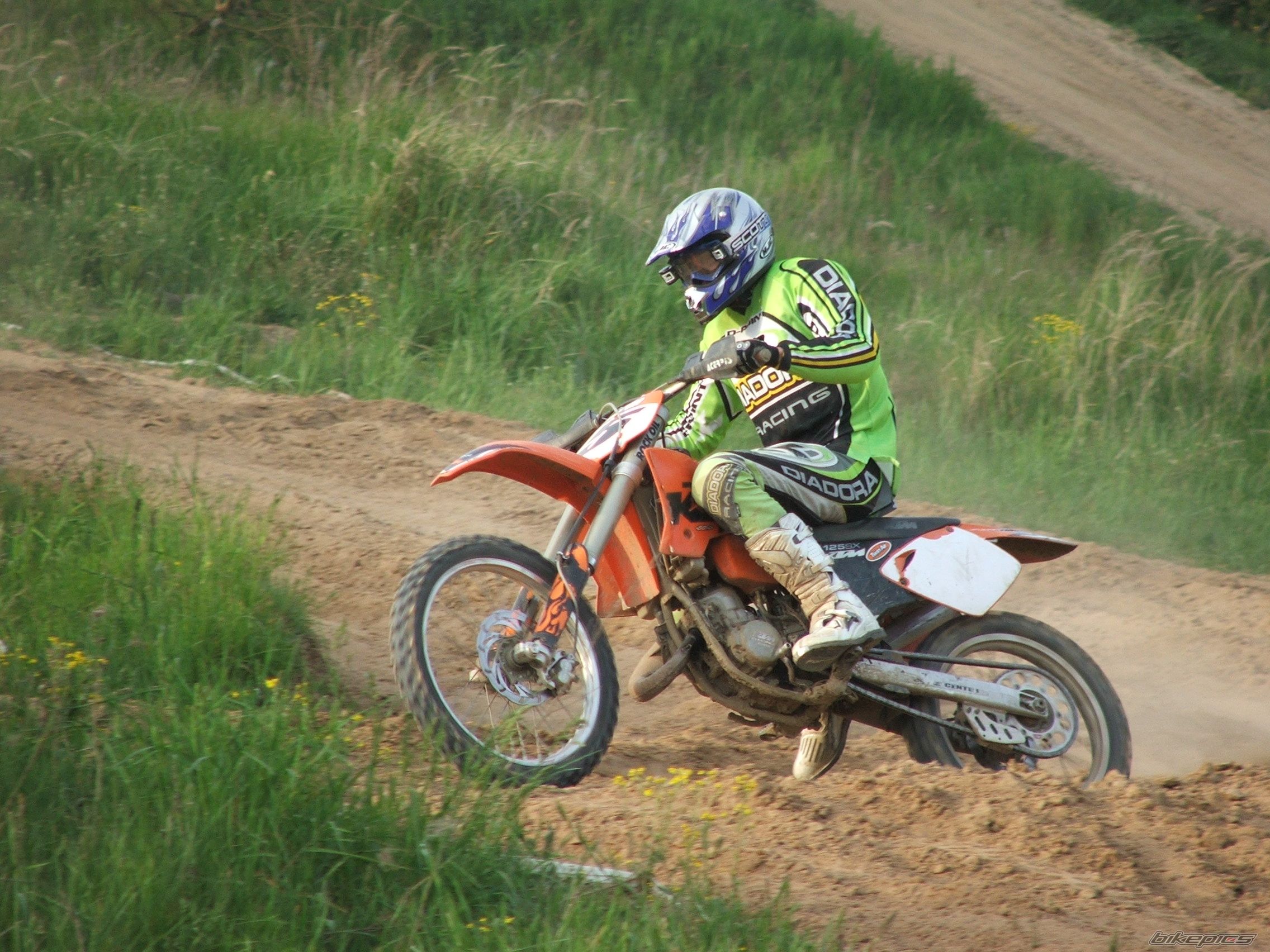 Photo 1410981