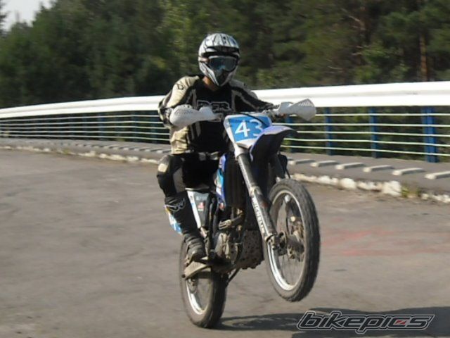 Photo 1411764