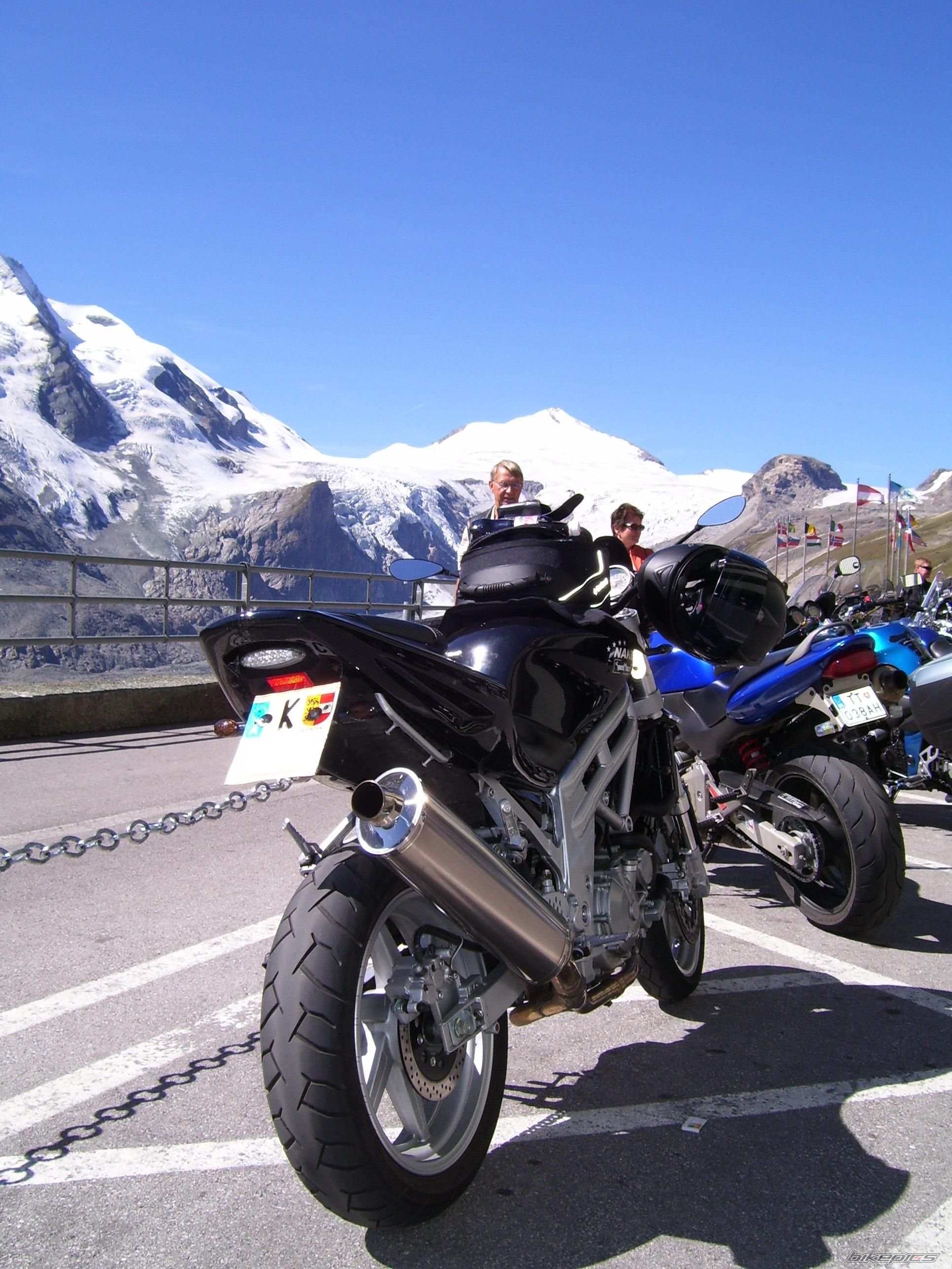 Photo 1412379