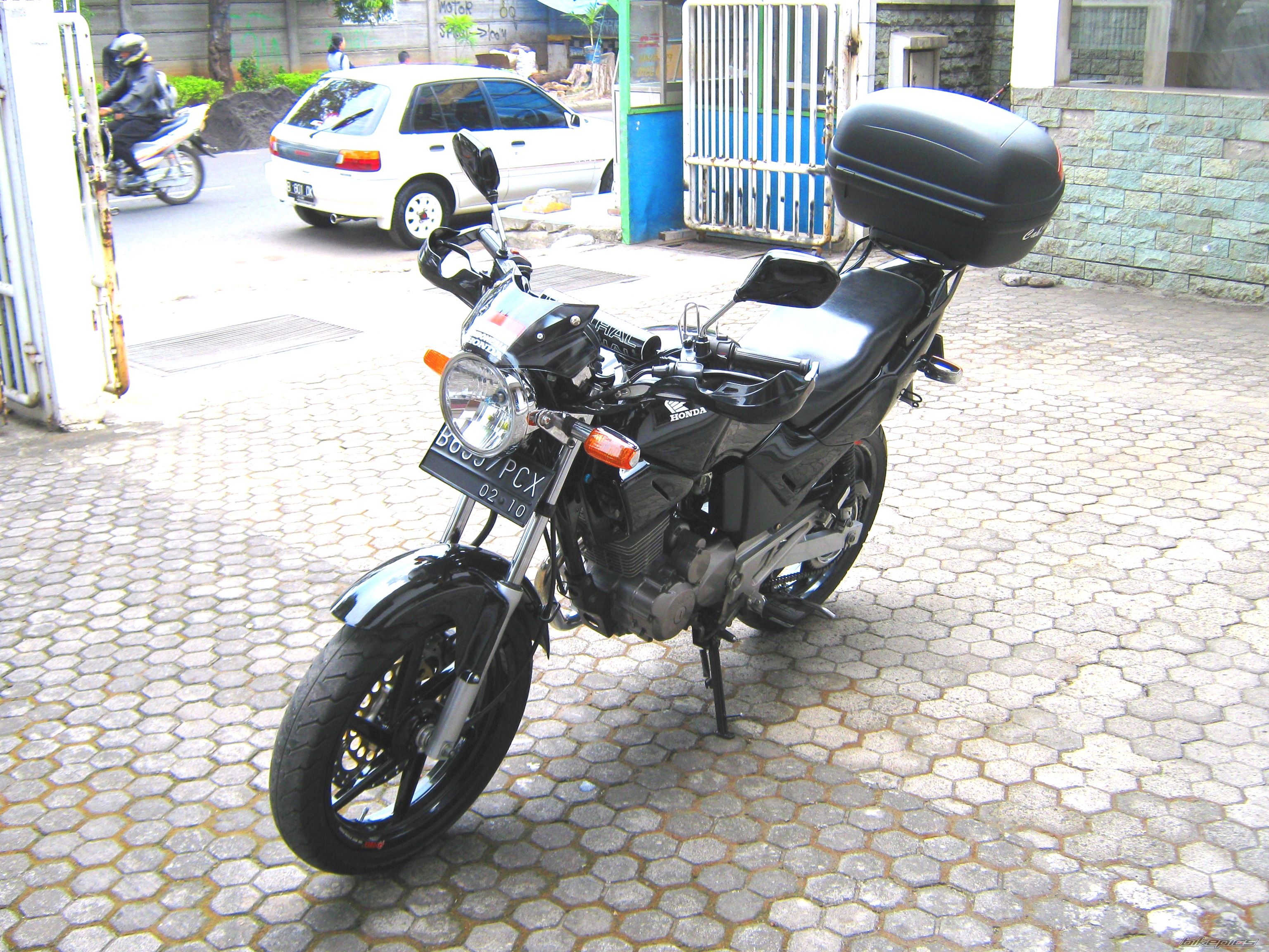 Photo 1413420