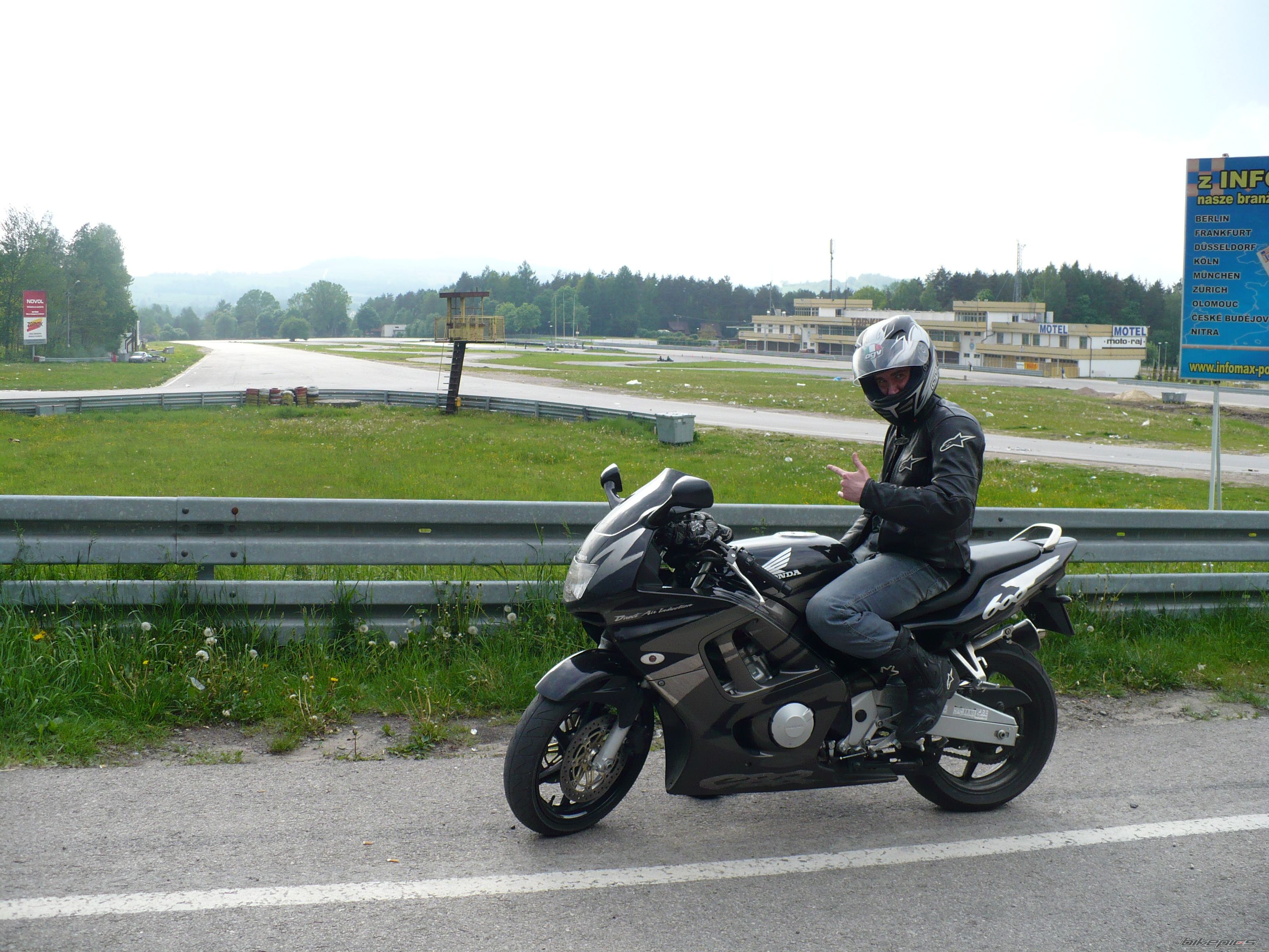 Photo 1414499