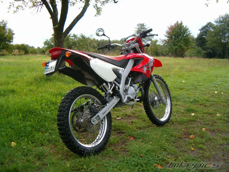 Photo 1414771