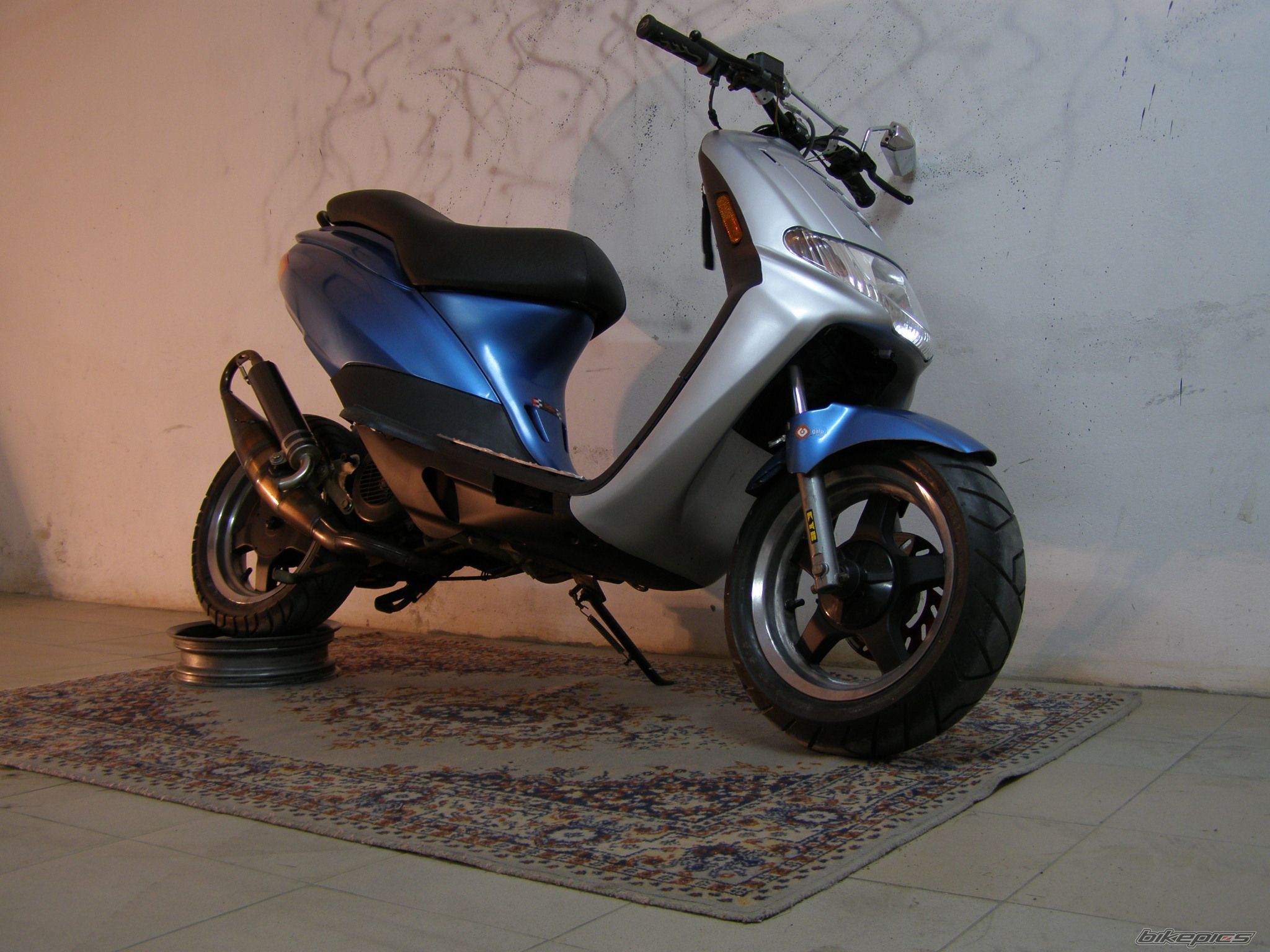 Photo 1415695
