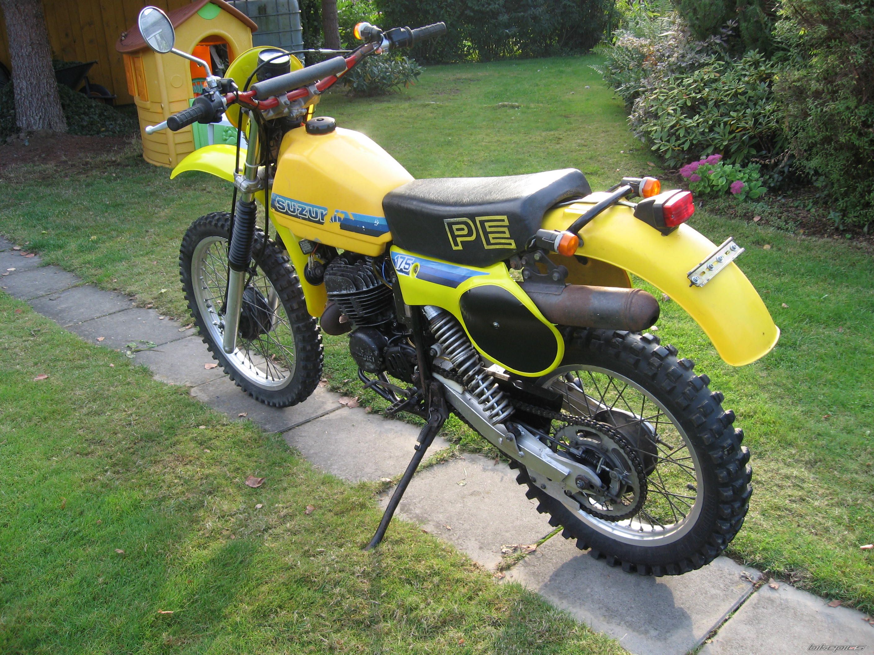 Photo 1415825