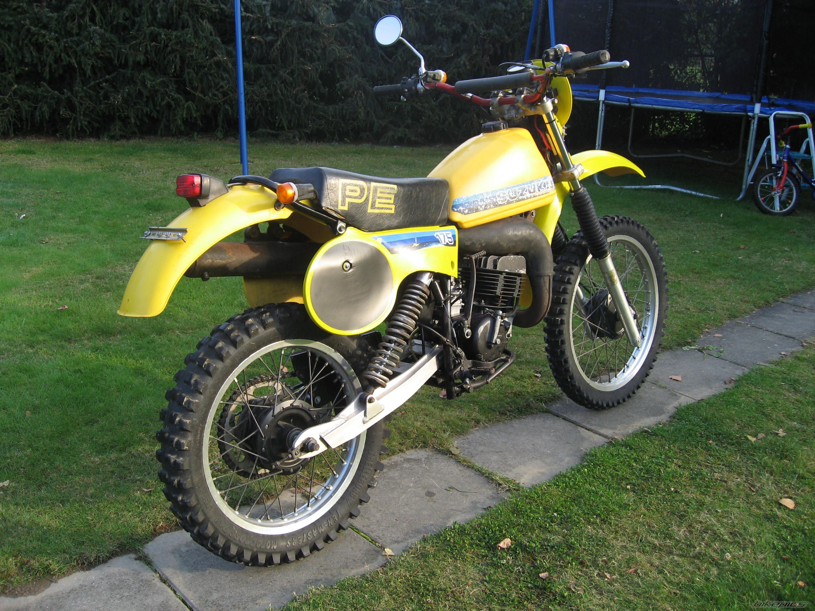 Photo 1415842