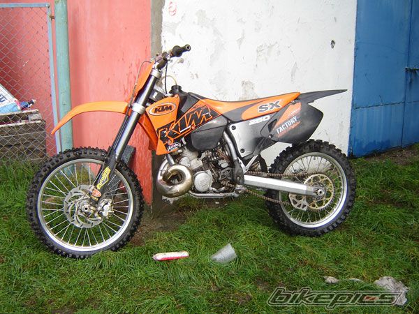 Photo 1416649