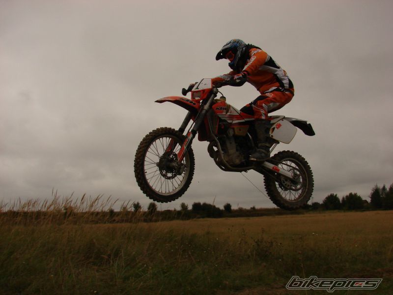 Photo 1417096