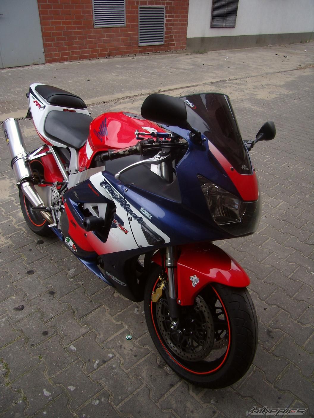 Photo 1417966