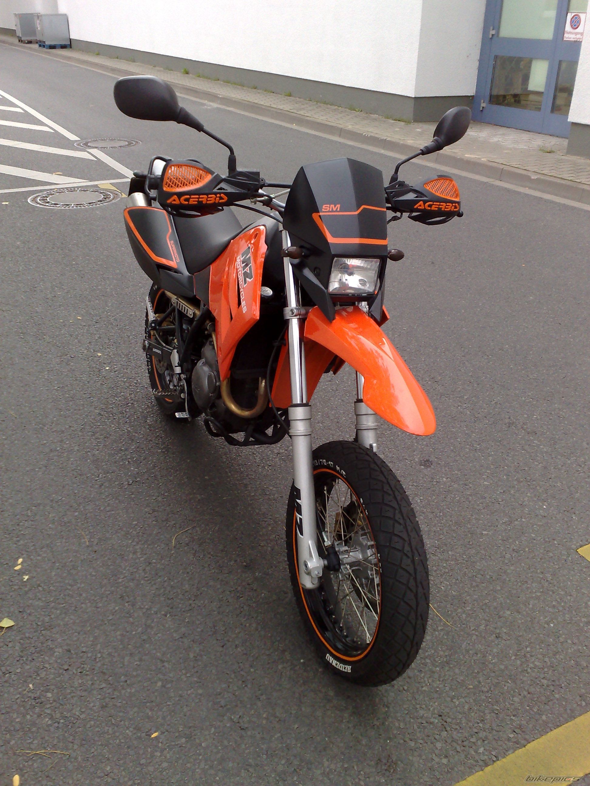 Photo 1418003