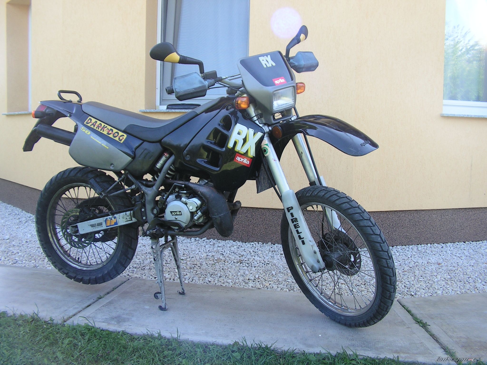 Photo 1418221