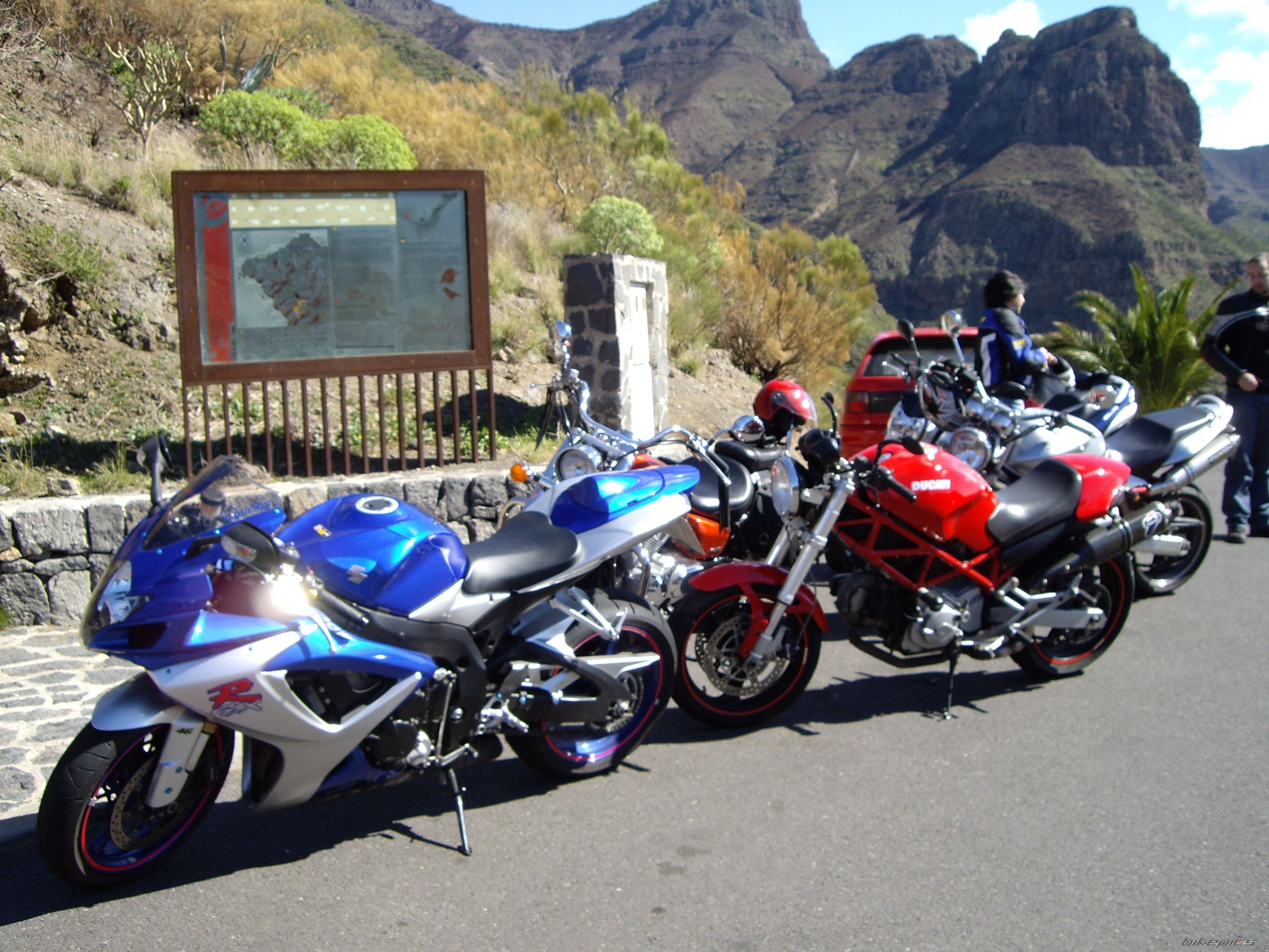 Photo 1418468