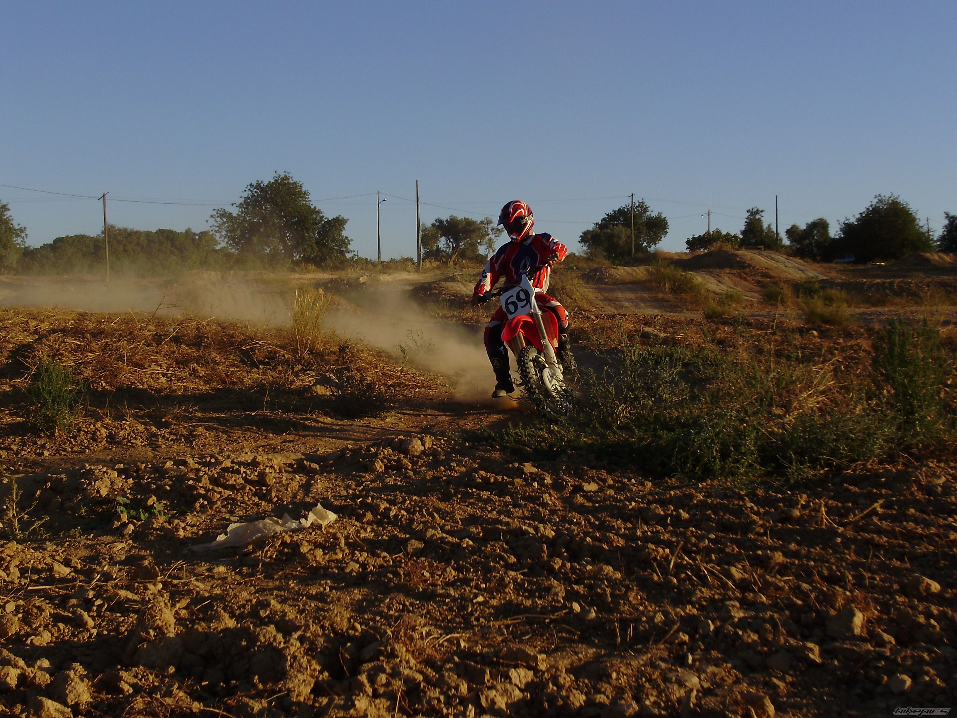 Photo 1418620